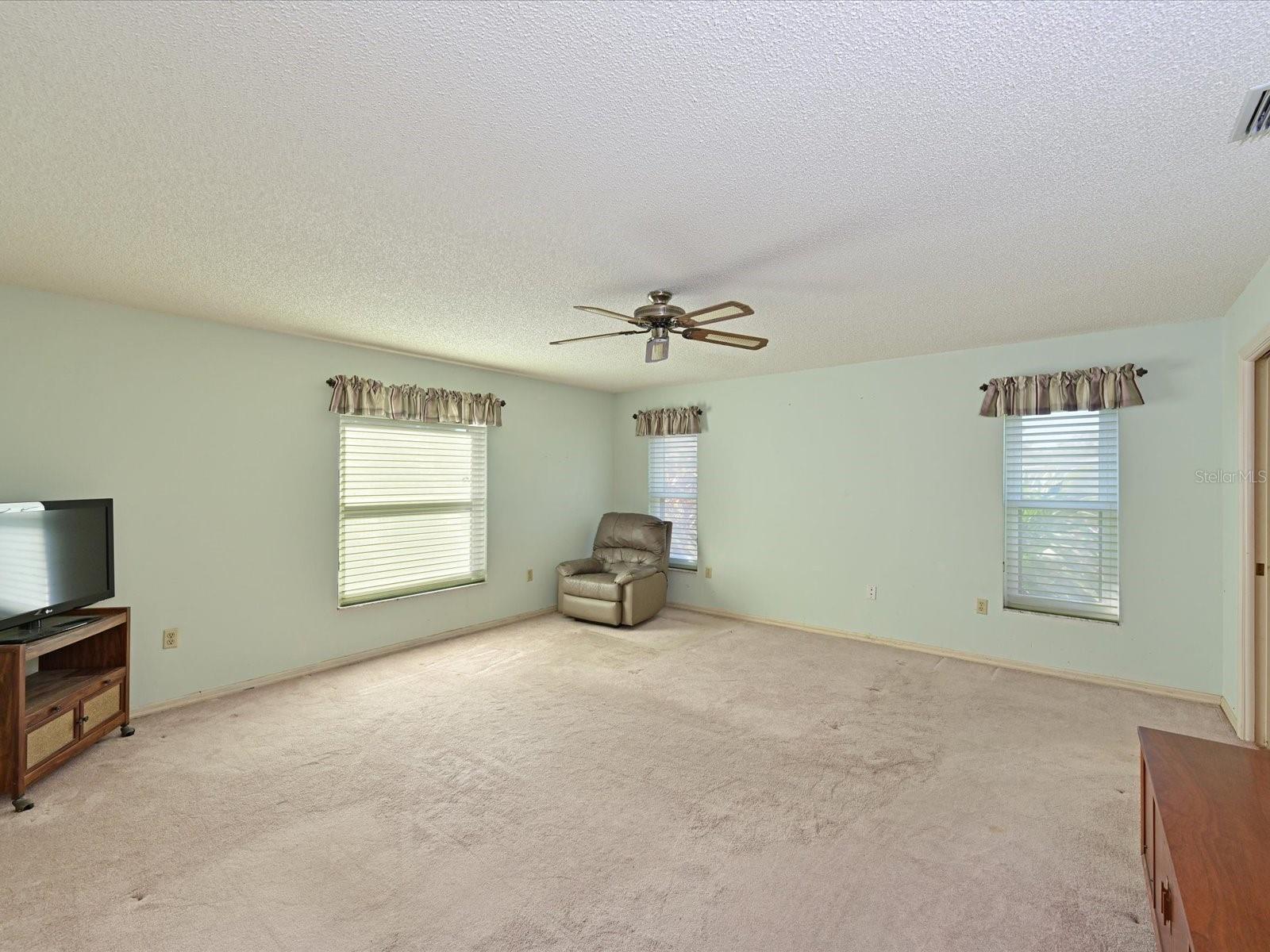 Image 13 of 26 For 4518 30th Street Circle E