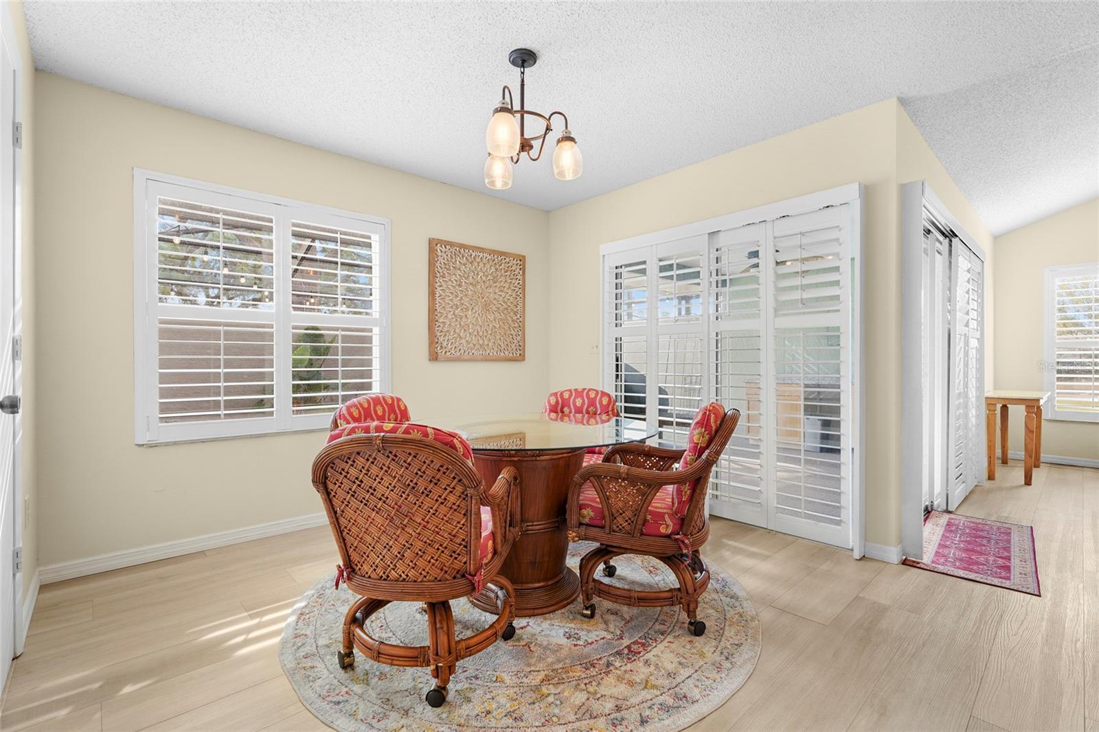 Image 11 of 42 For 4096 Center Pointe Place 20b