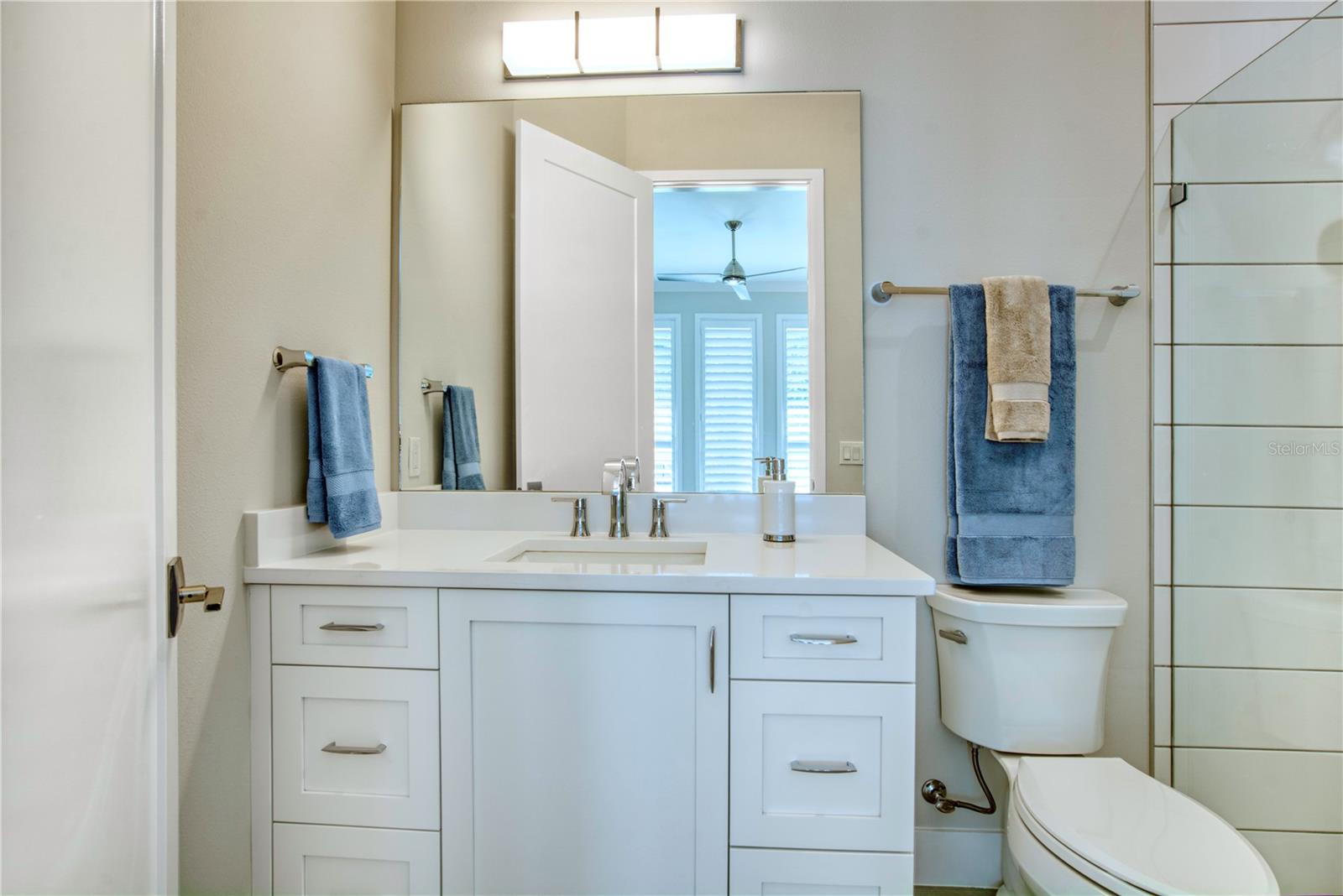 Image 31 of 61 For 5103 Windward Avenue