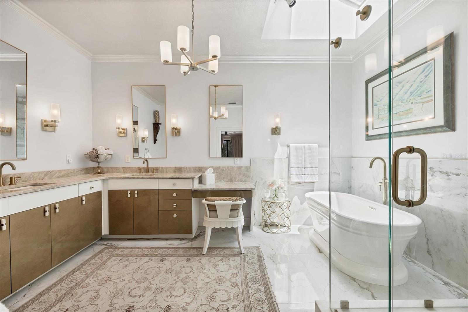 Image 17 of 37 For 17 Bayhead Lane