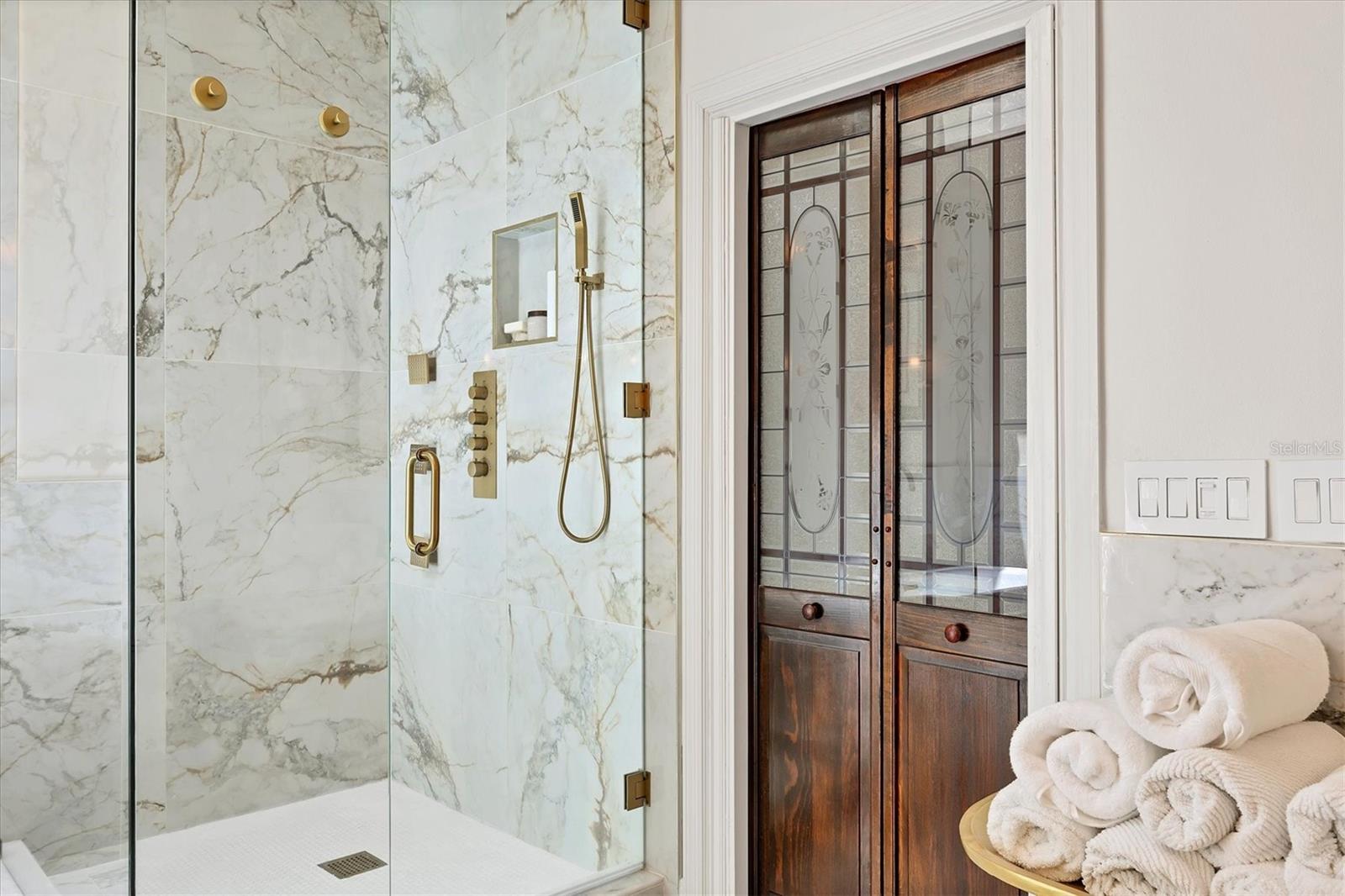 Image 19 of 37 For 17 Bayhead Lane