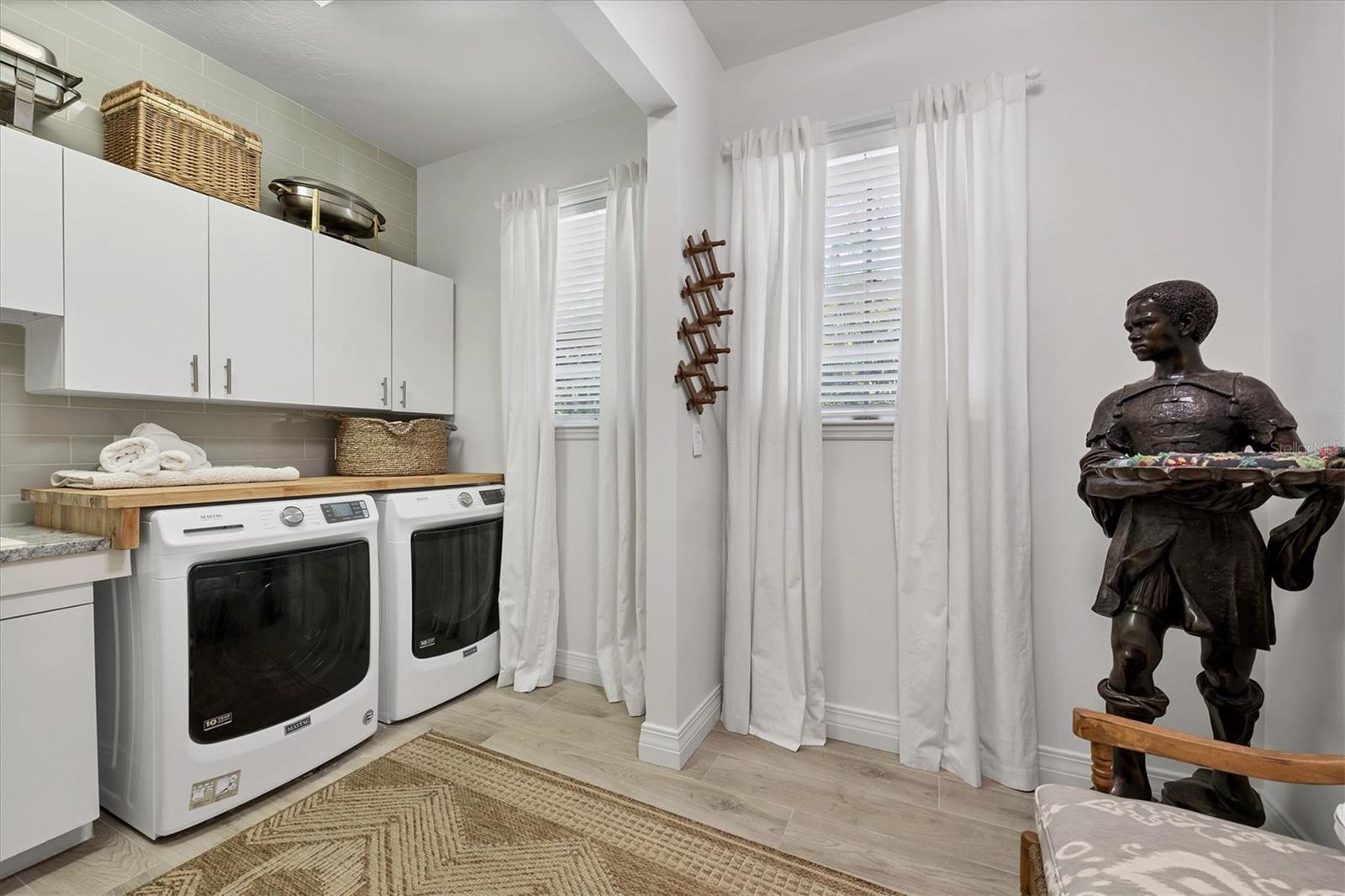 Image 24 of 37 For 17 Bayhead Lane