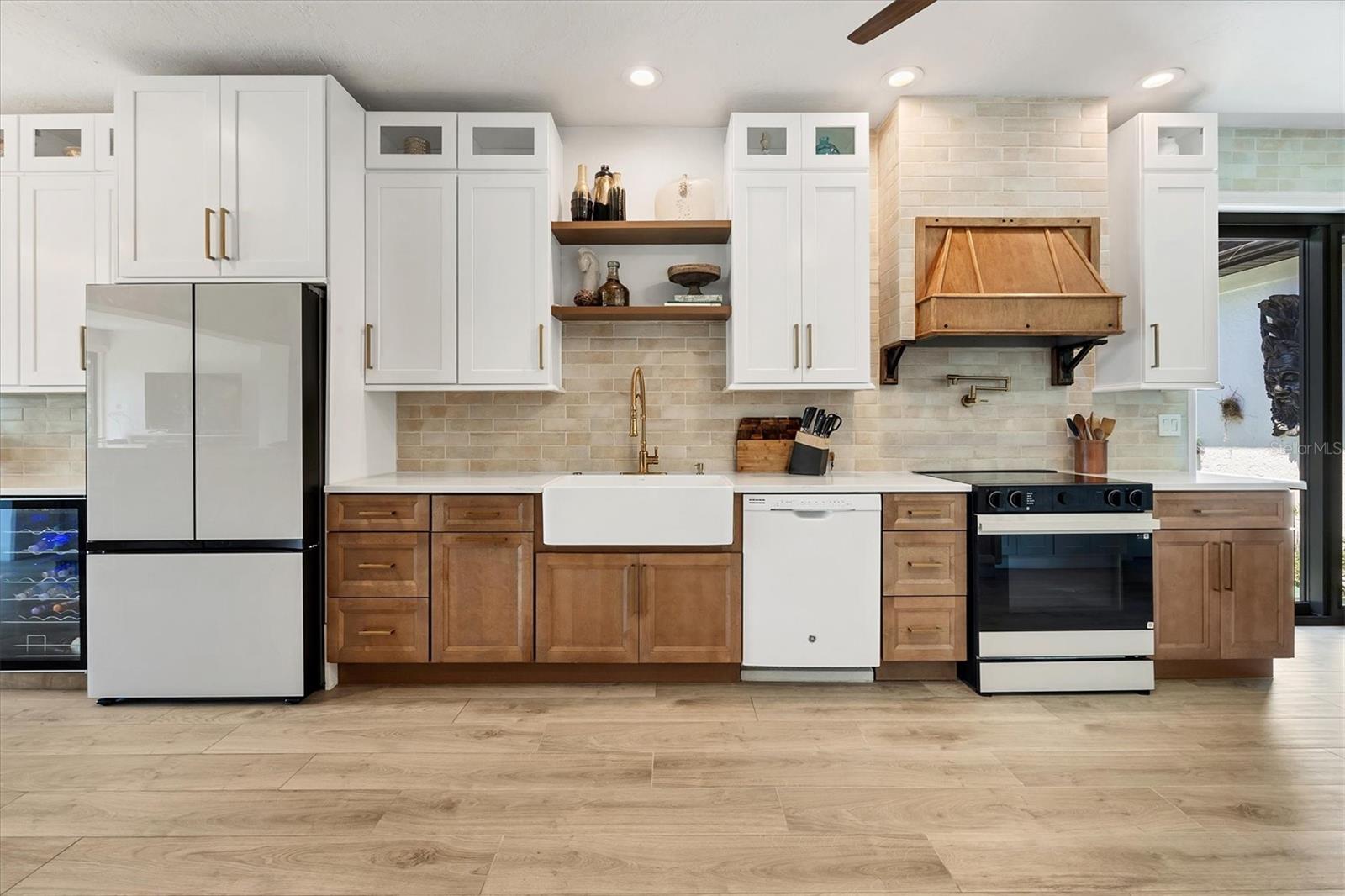 Image 7 of 37 For 17 Bayhead Lane