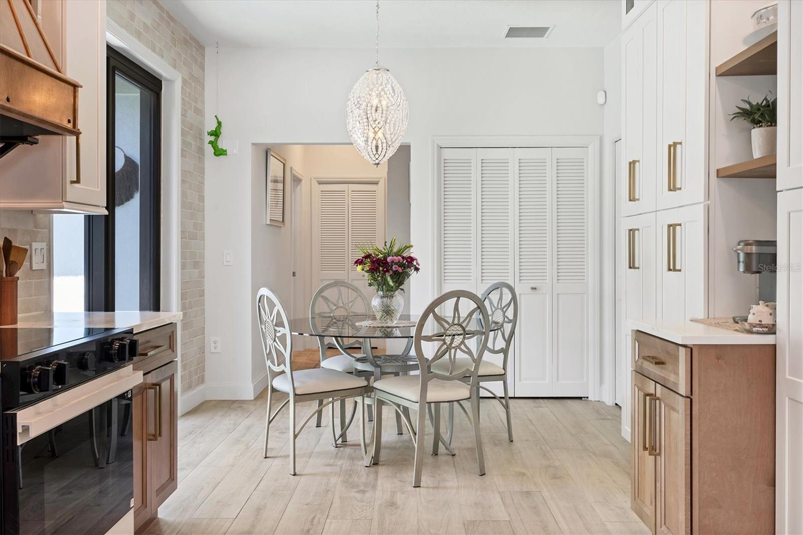 Image 8 of 37 For 17 Bayhead Lane