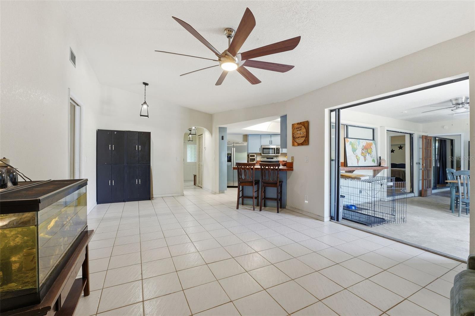 Image 14 of 41 For 1514 Kensington Street