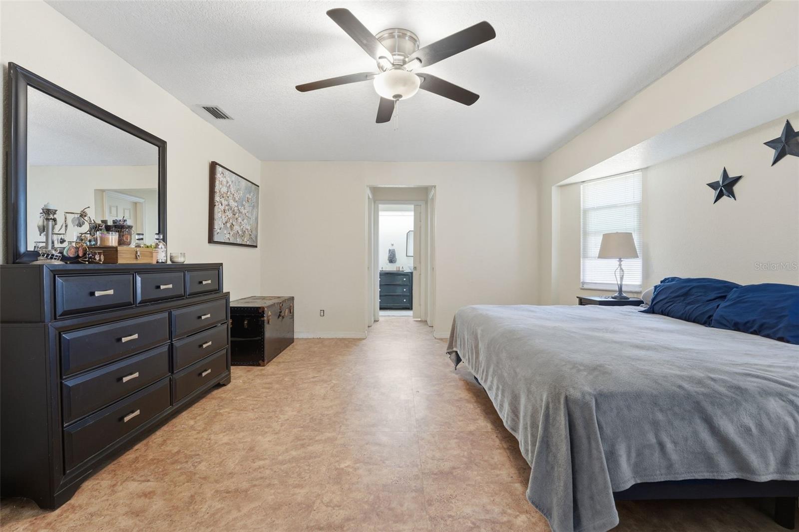 Image 20 of 41 For 1514 Kensington Street