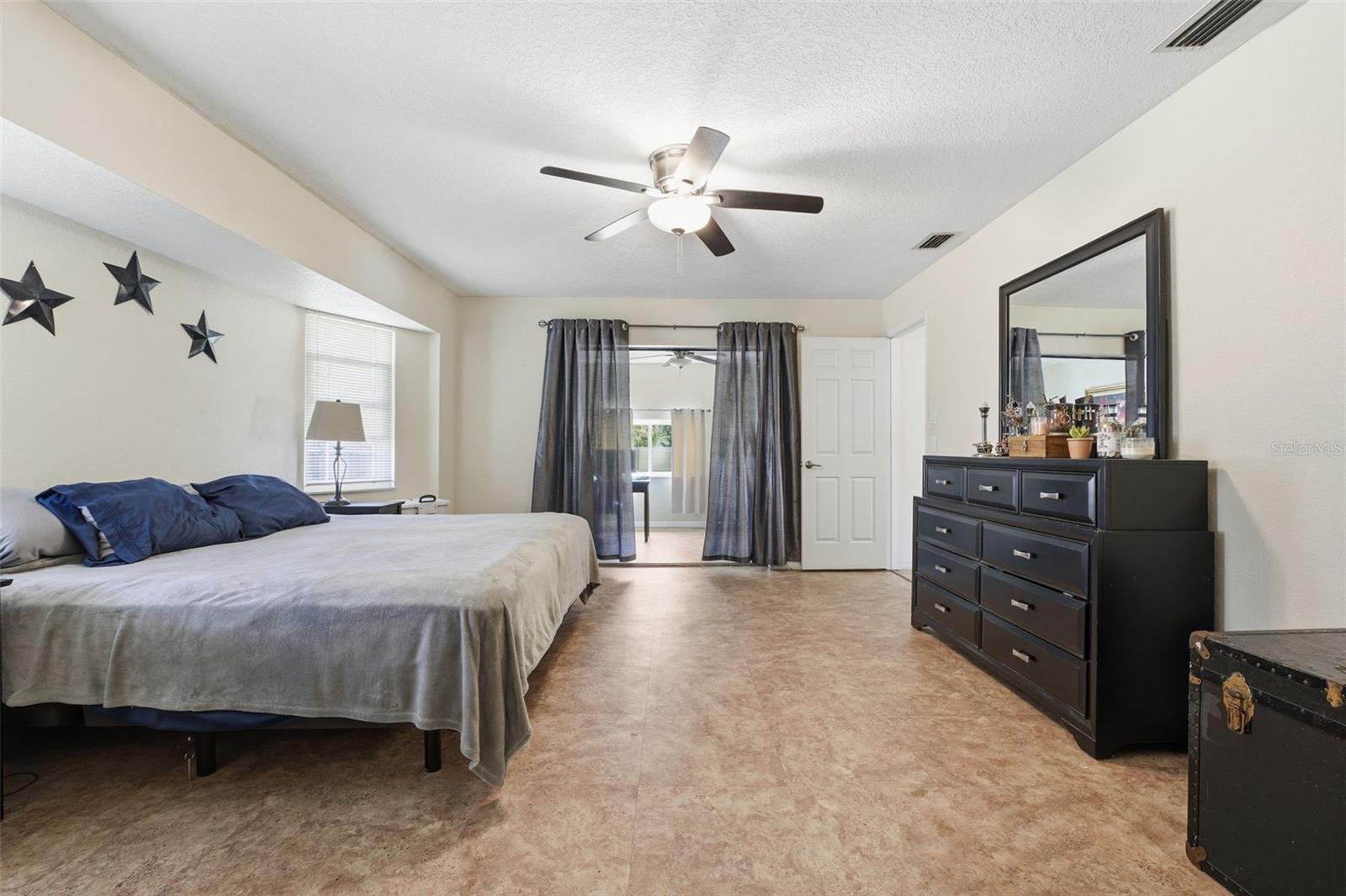 Image 21 of 41 For 1514 Kensington Street