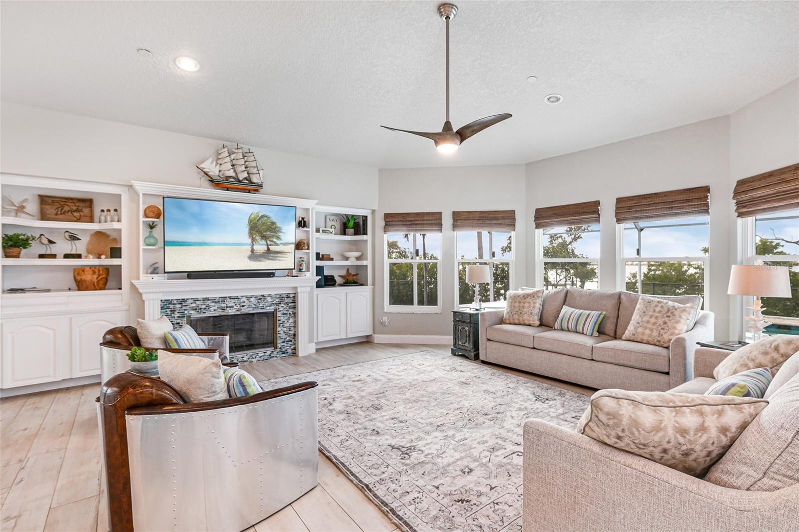 Image 14 of 81 For 12201 Shoreview Drive