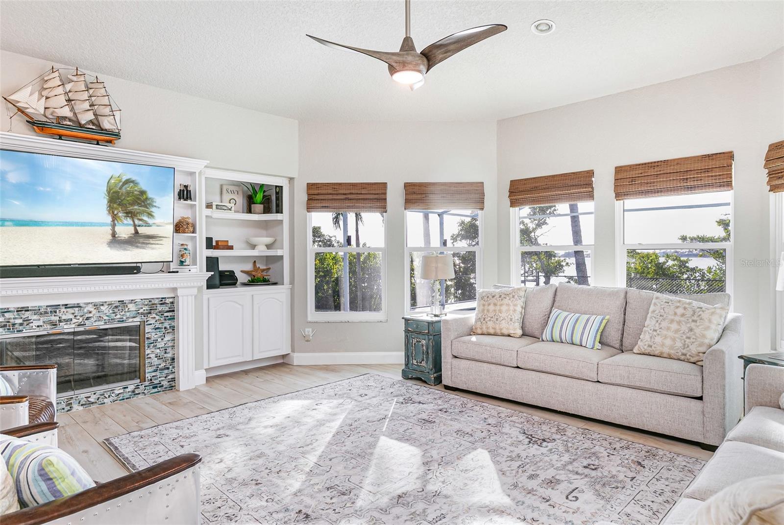 Image 18 of 81 For 12201 Shoreview Drive