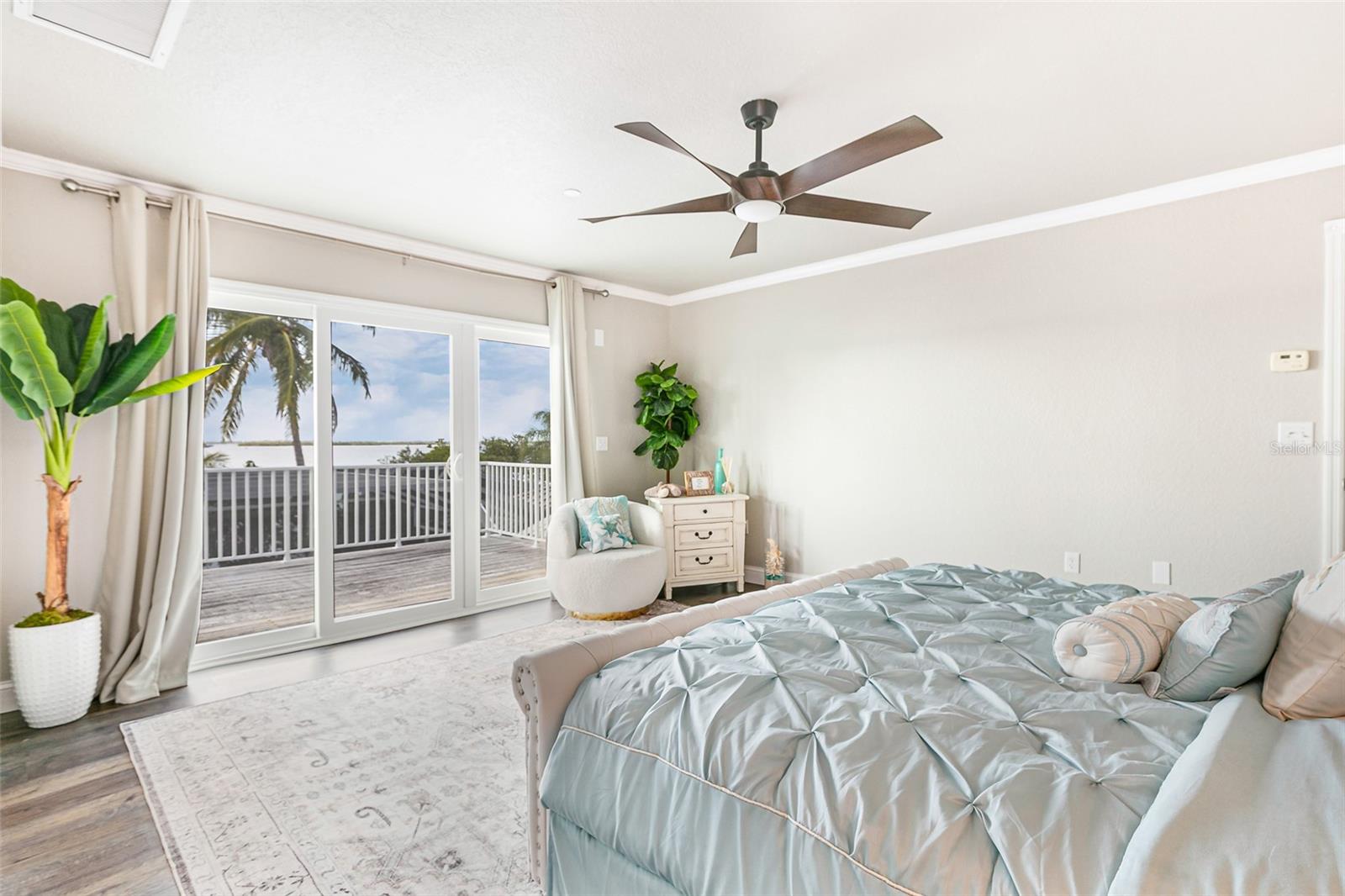 Image 31 of 81 For 12201 Shoreview Drive