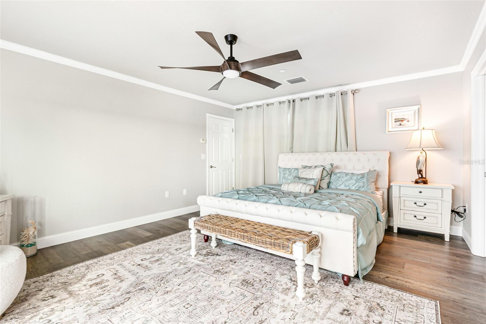 Image 32 of 81 For 12201 Shoreview Drive