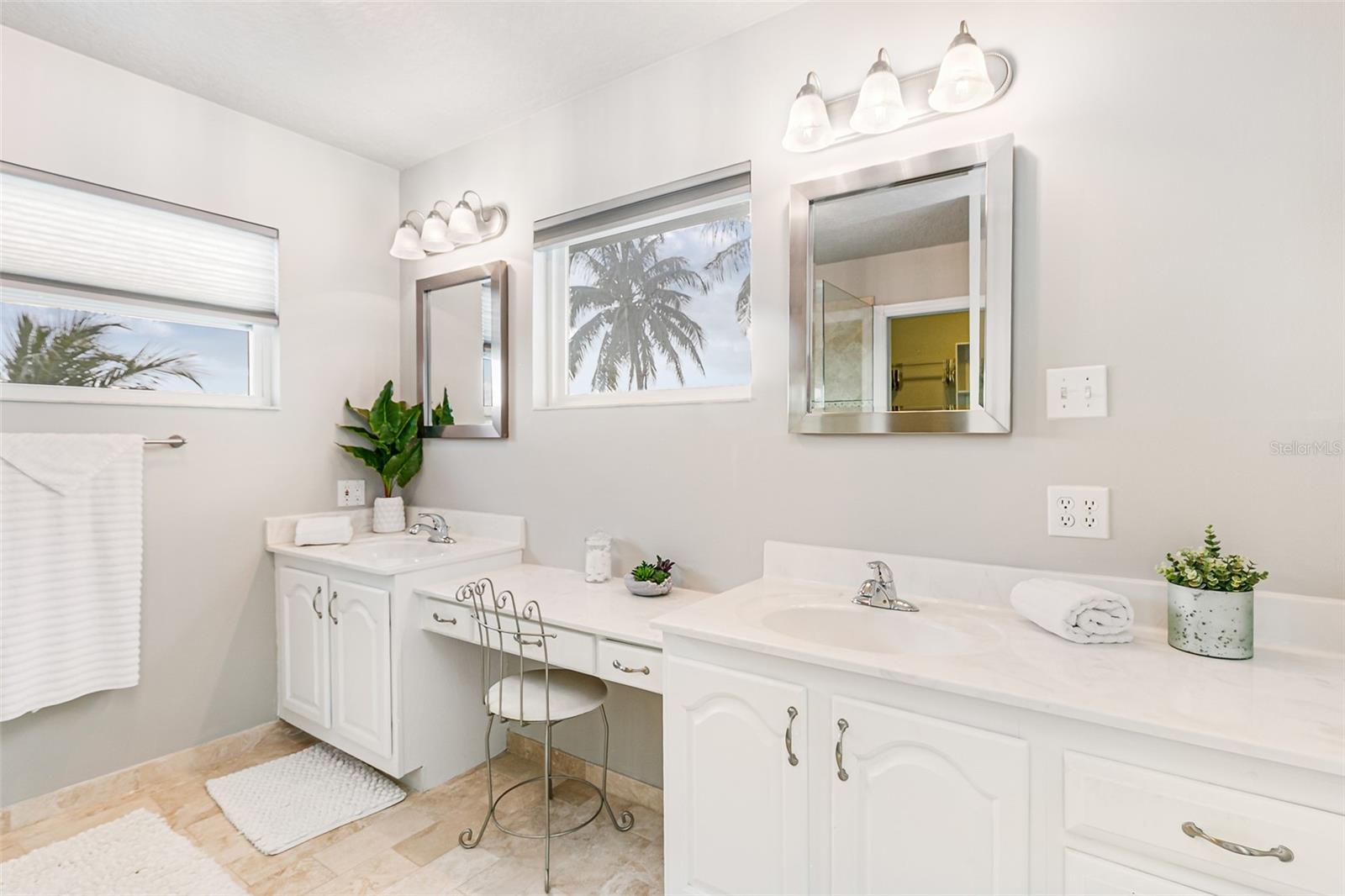 Image 33 of 81 For 12201 Shoreview Drive