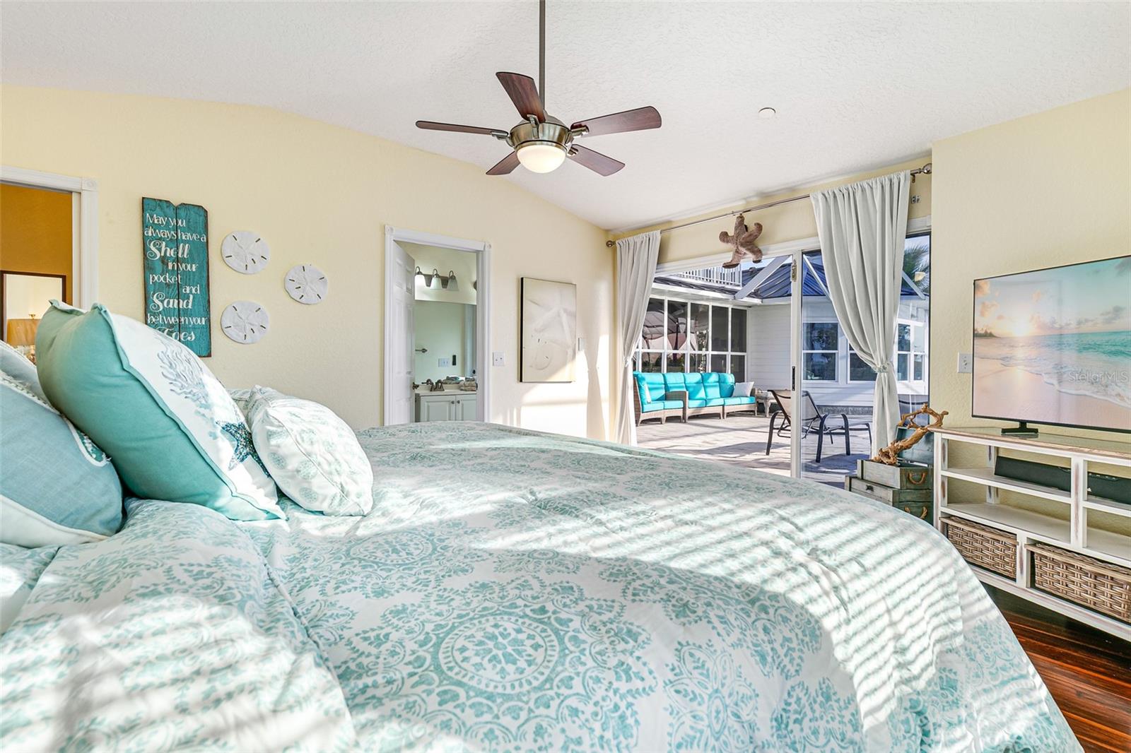 Image 36 of 81 For 12201 Shoreview Drive