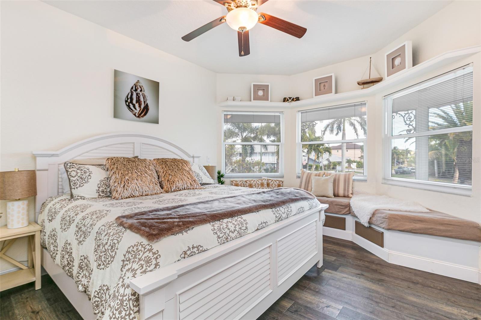 Image 39 of 81 For 12201 Shoreview Drive