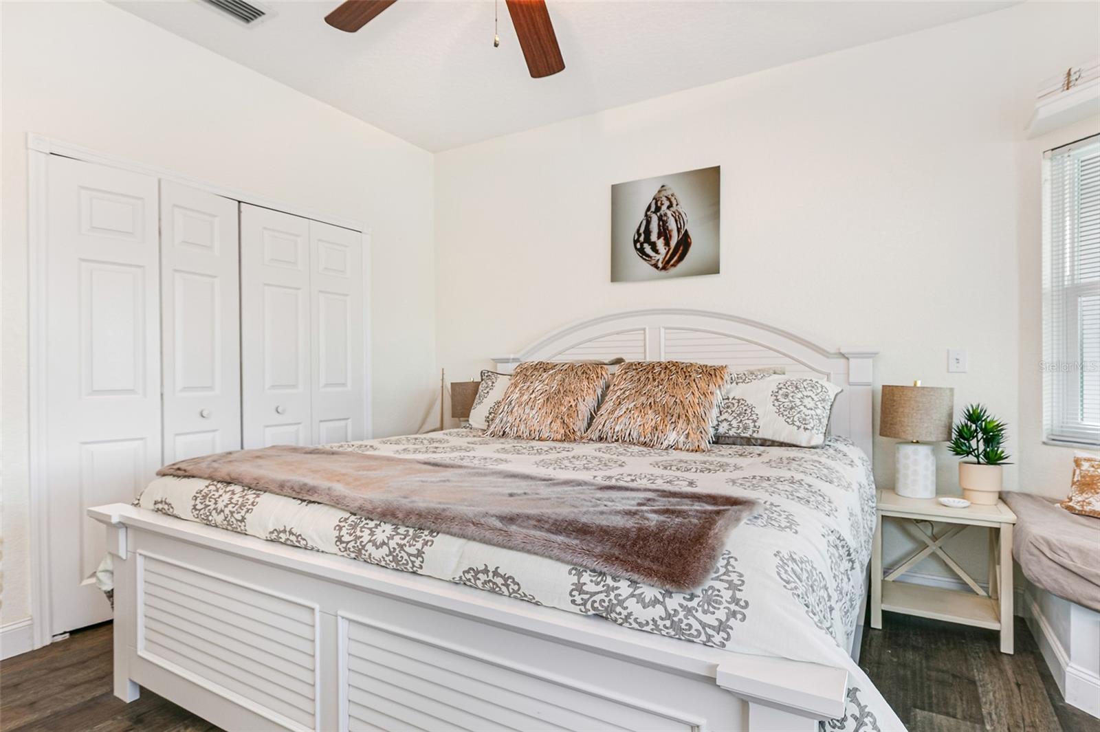 Image 40 of 81 For 12201 Shoreview Drive