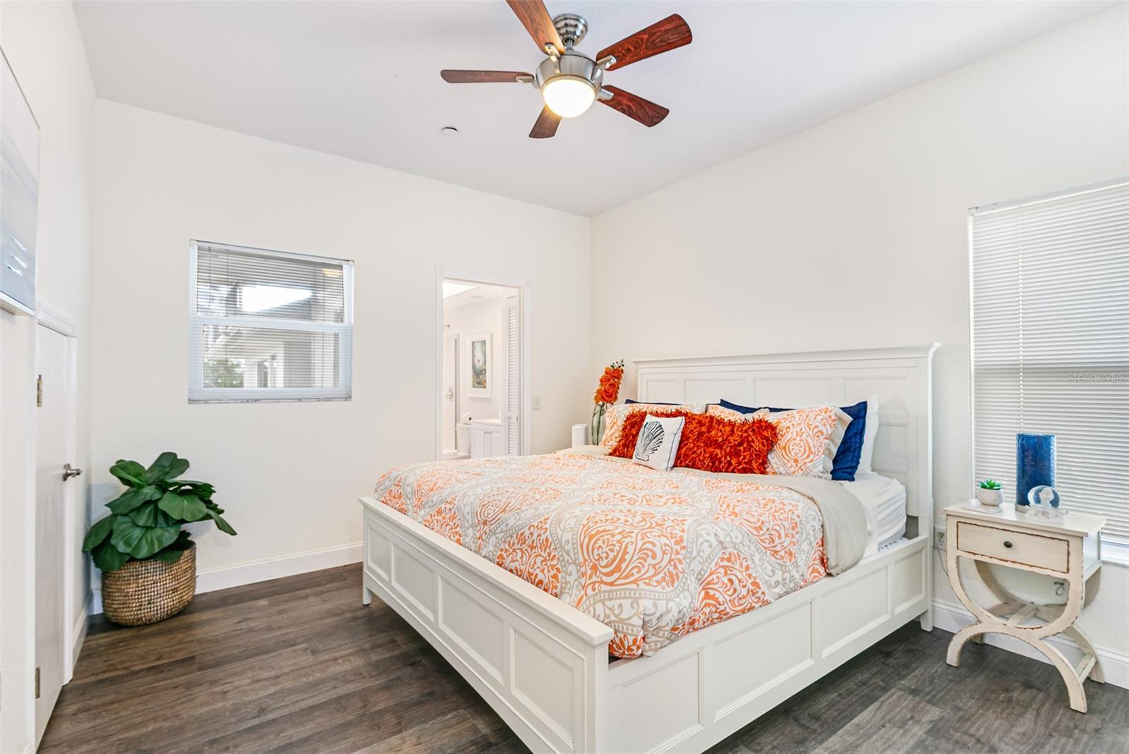 Image 43 of 81 For 12201 Shoreview Drive