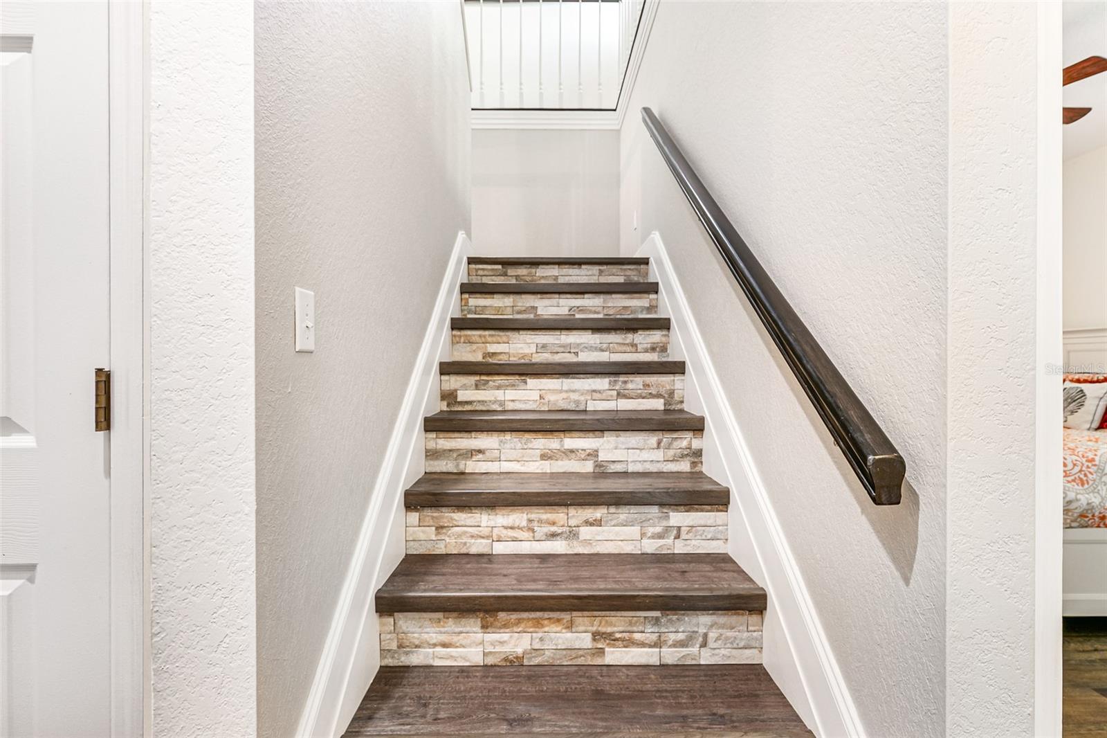 Image 52 of 81 For 12201 Shoreview Drive