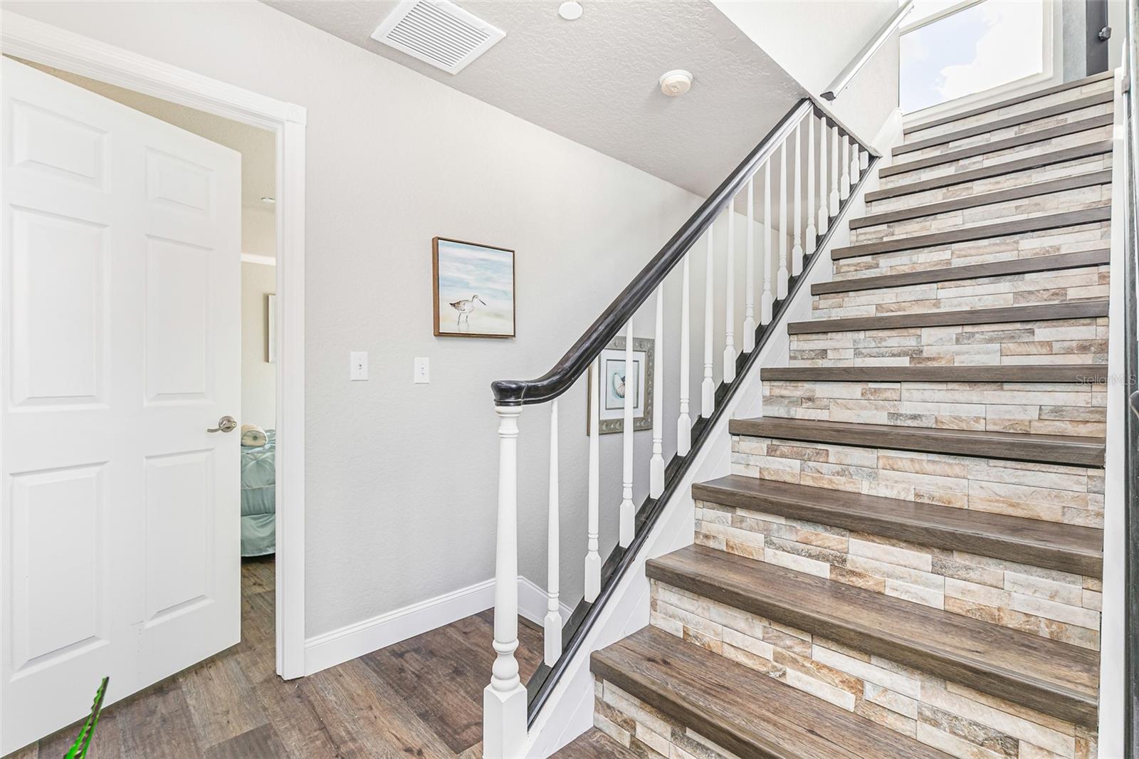 Image 54 of 81 For 12201 Shoreview Drive