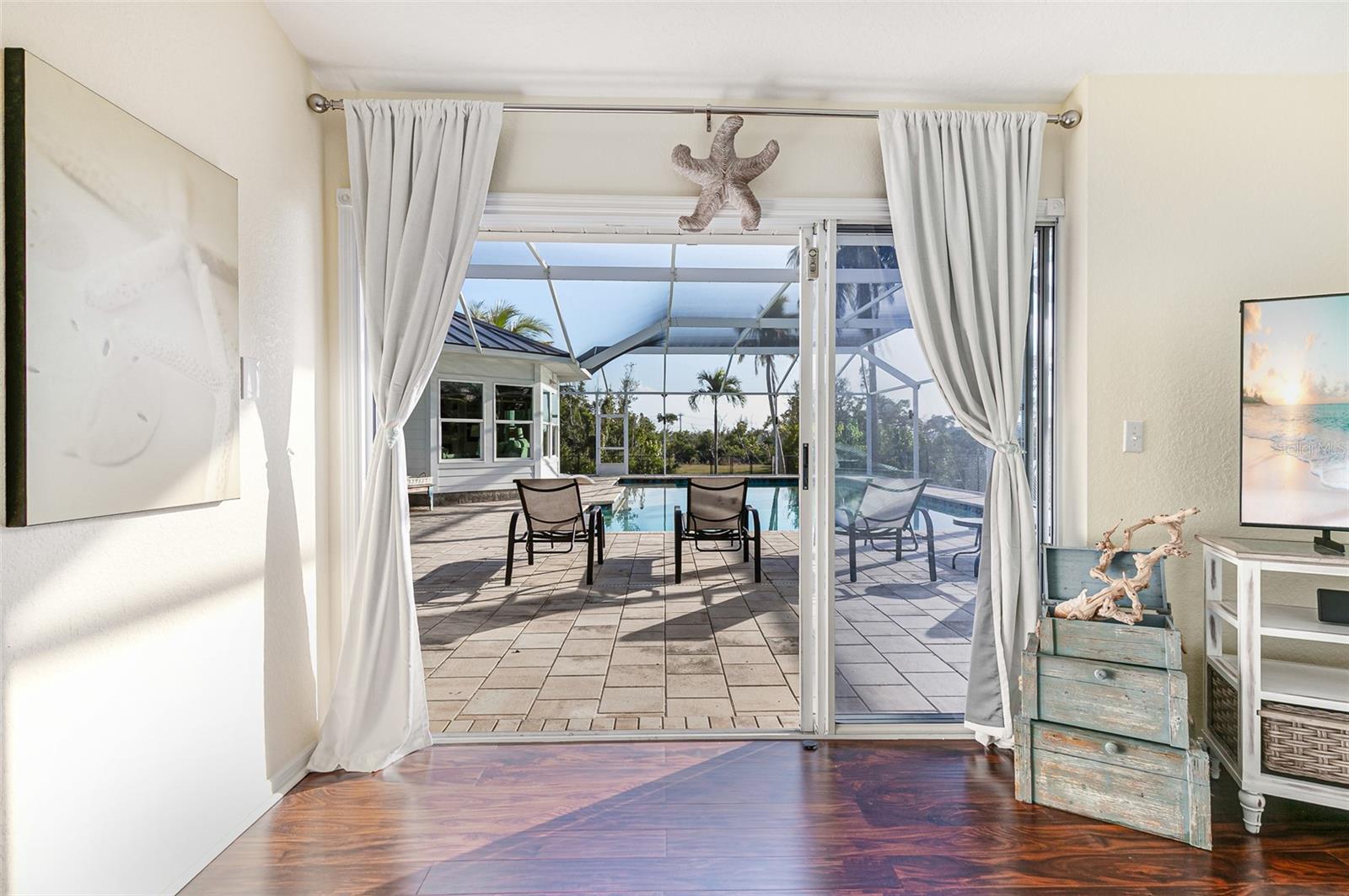 Image 57 of 81 For 12201 Shoreview Drive