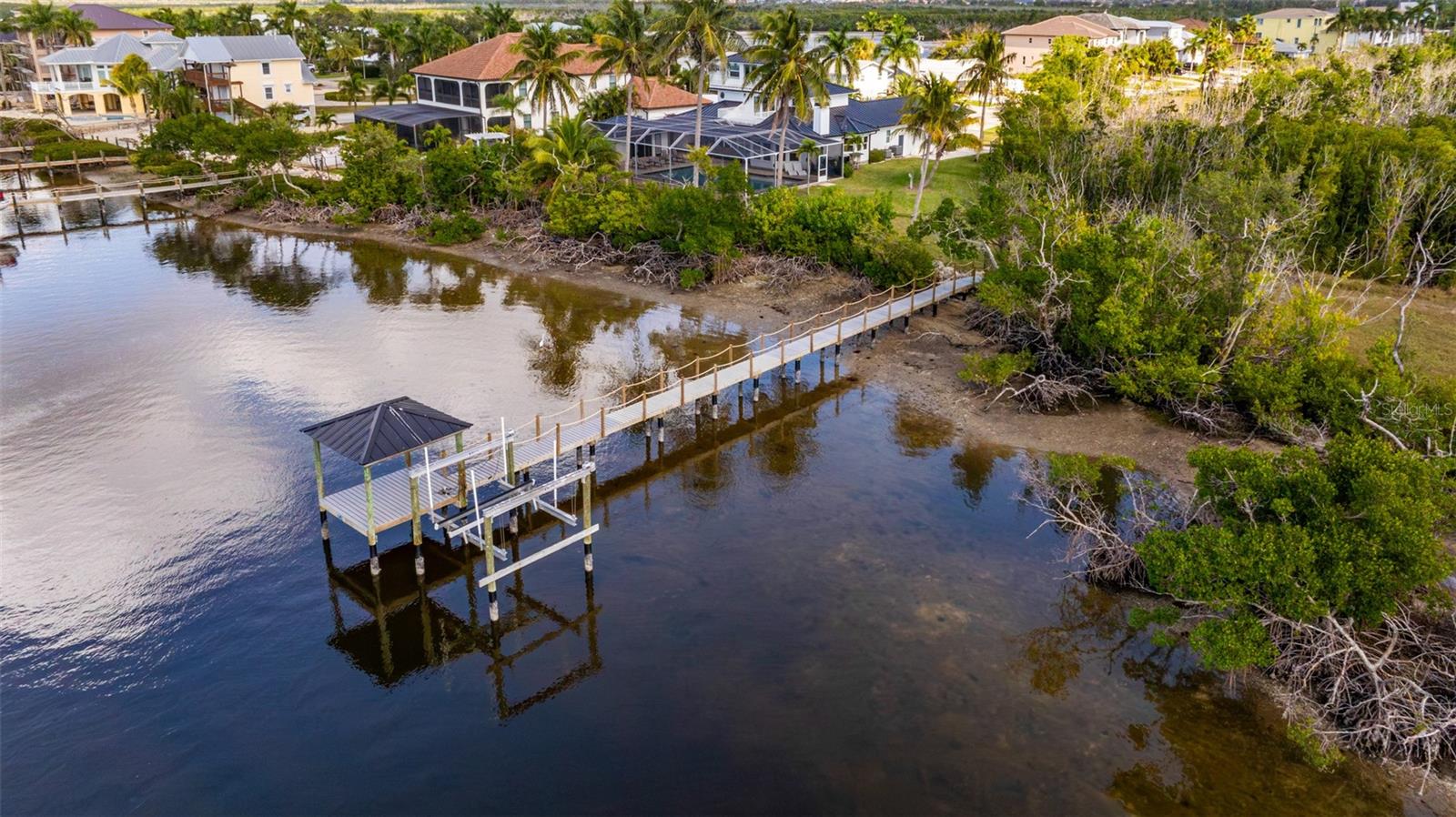 Image 7 of 81 For 12201 Shoreview Drive