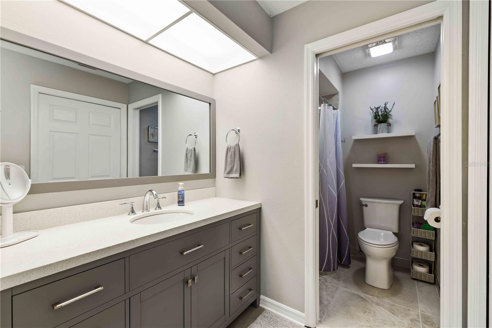 Image 21 of 30 For 4482 Weybridge  62