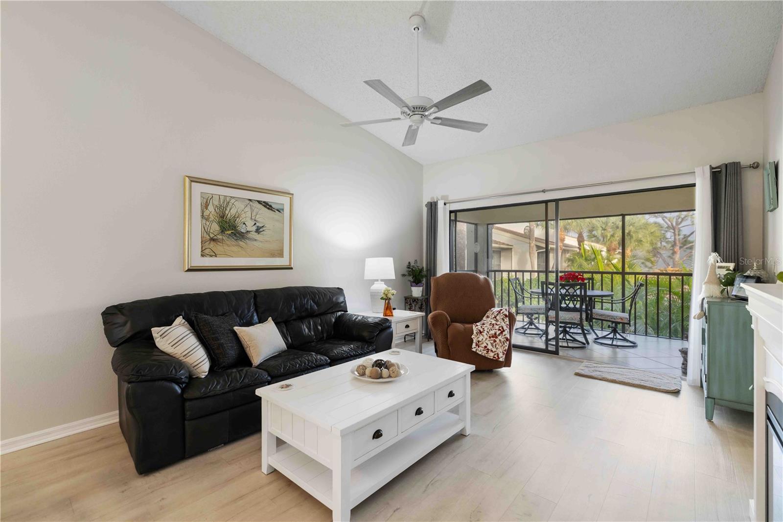 Image 4 of 30 For 4482 Weybridge  62