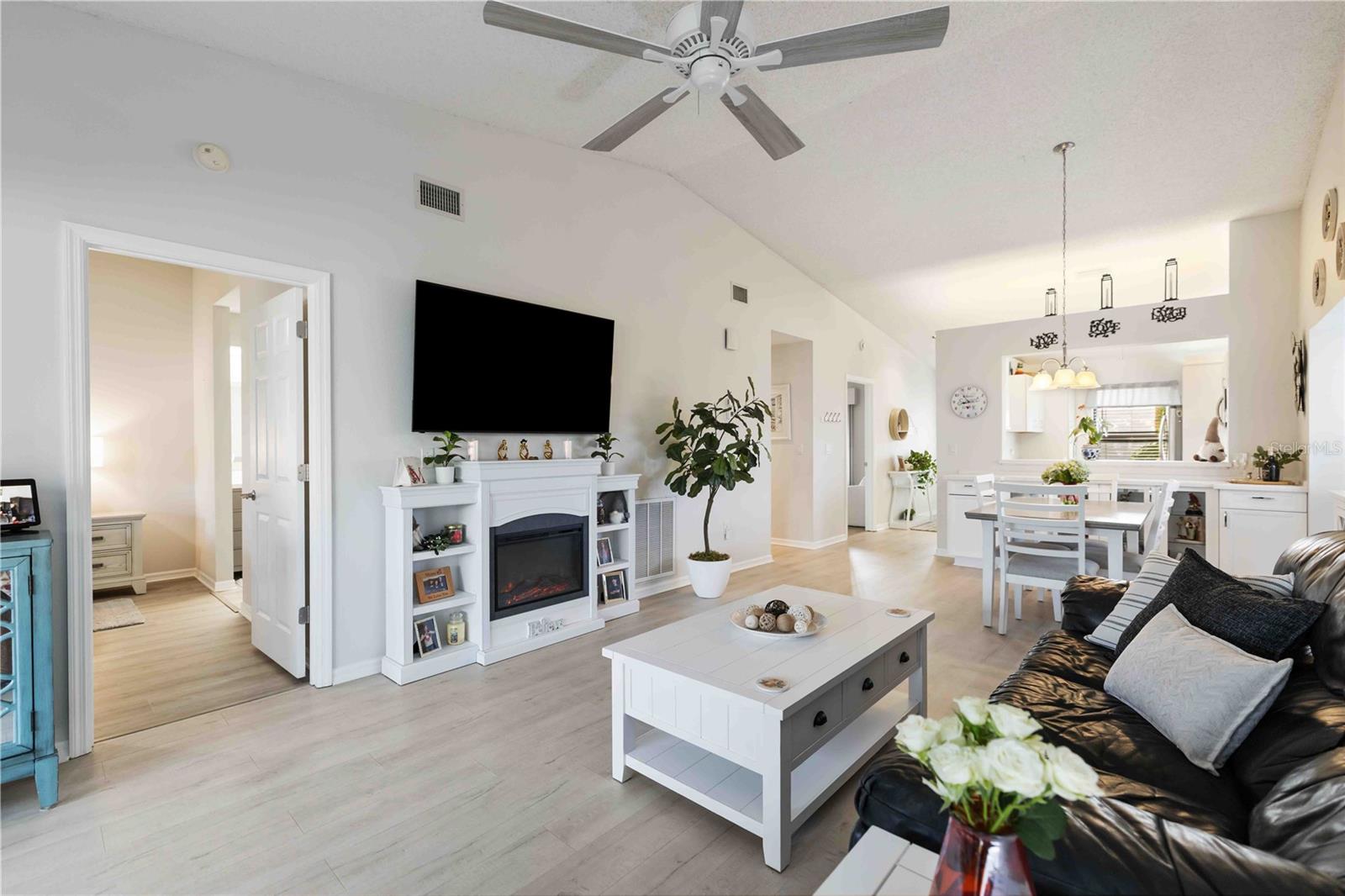 Image 6 of 30 For 4482 Weybridge  62