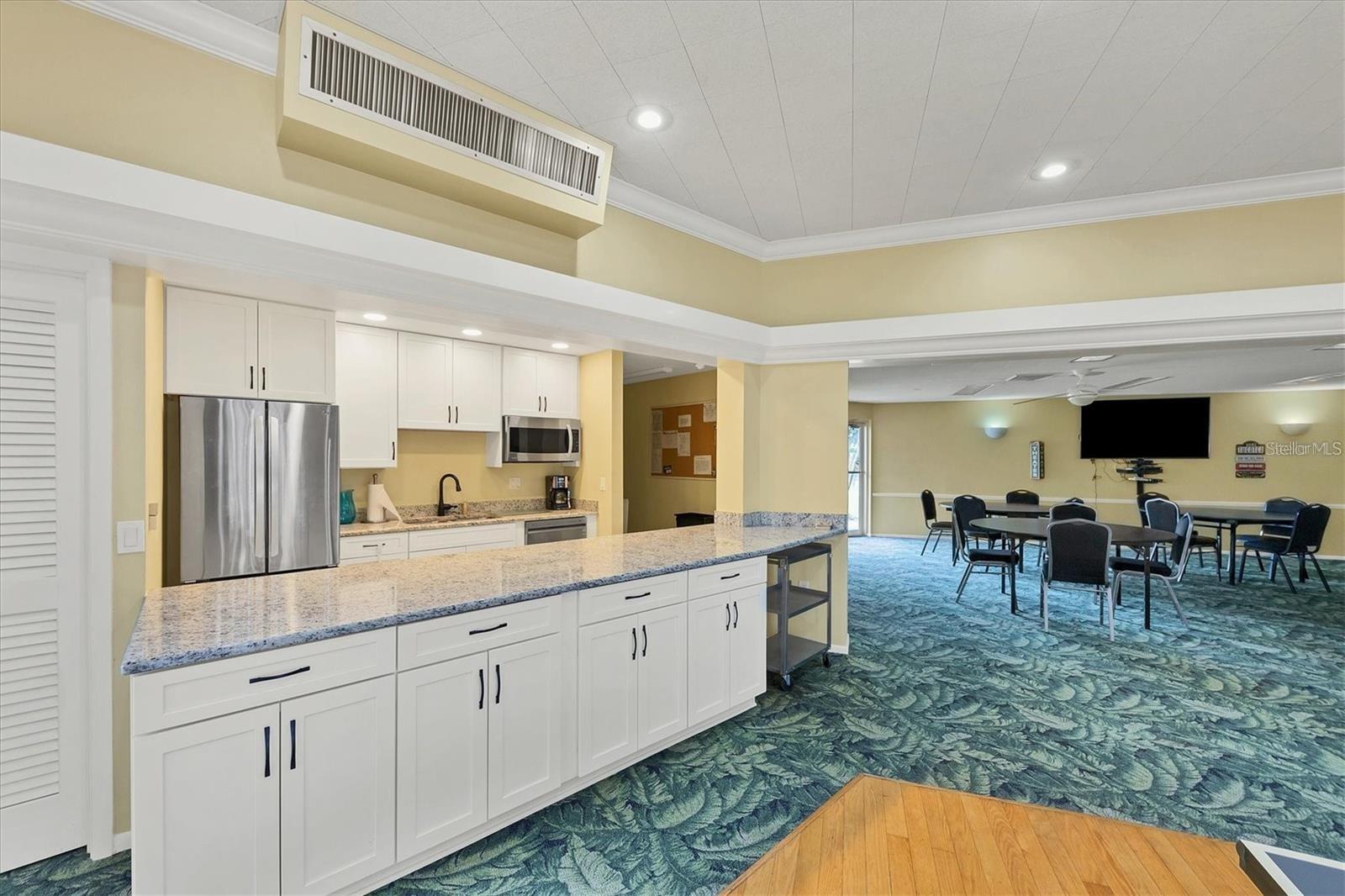 Image 34 of 47 For 4200 Ironwood Circle 108b