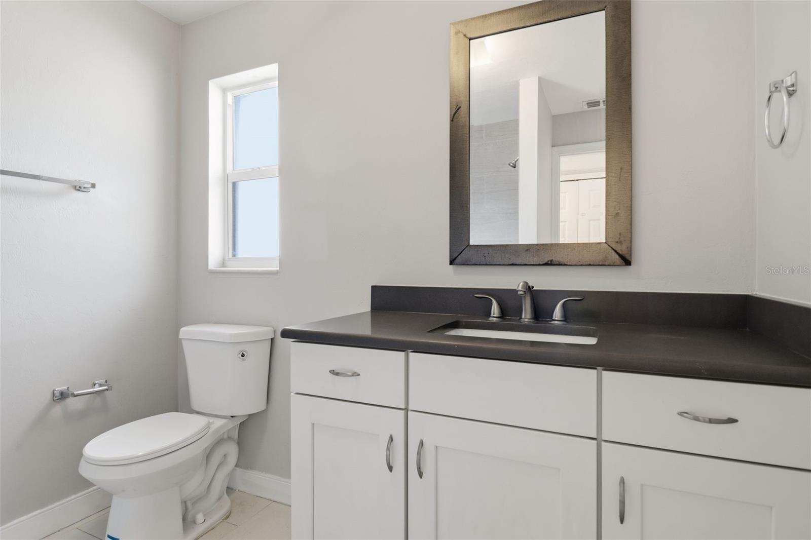 Image 26 of 42 For 1495 Charmont Place