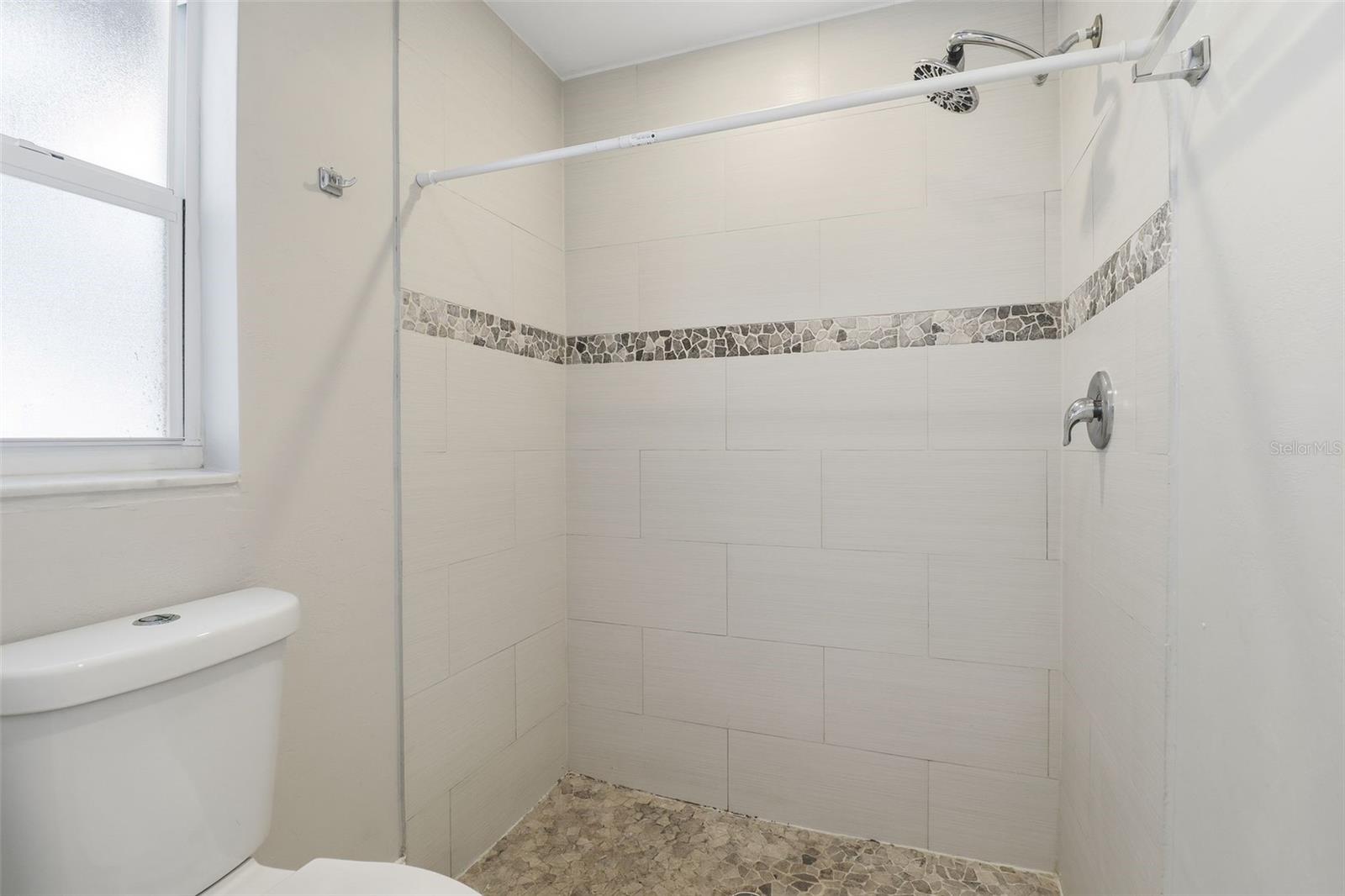 Image 29 of 42 For 1495 Charmont Place