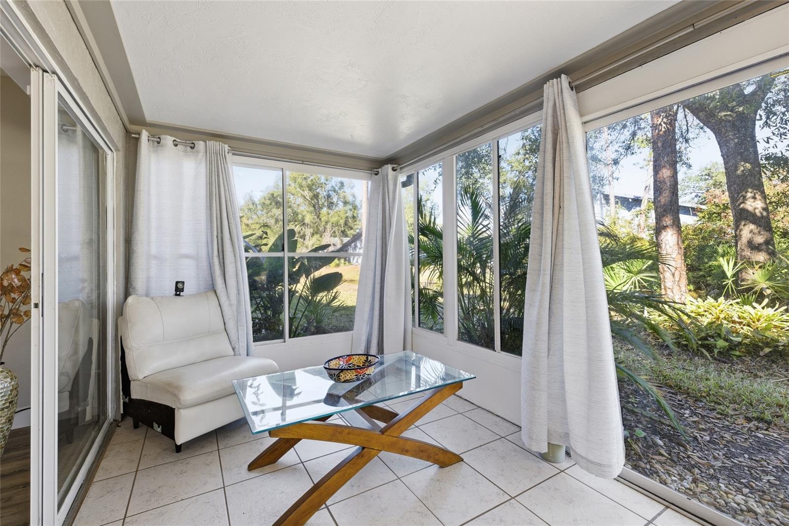 Image 15 of 37 For 475 Woods Landing Trail