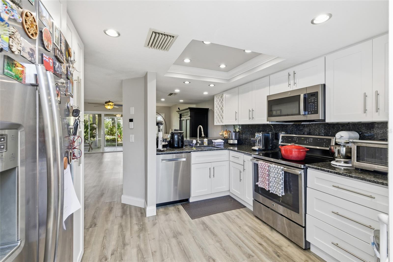 Image 9 of 37 For 475 Woods Landing Trail