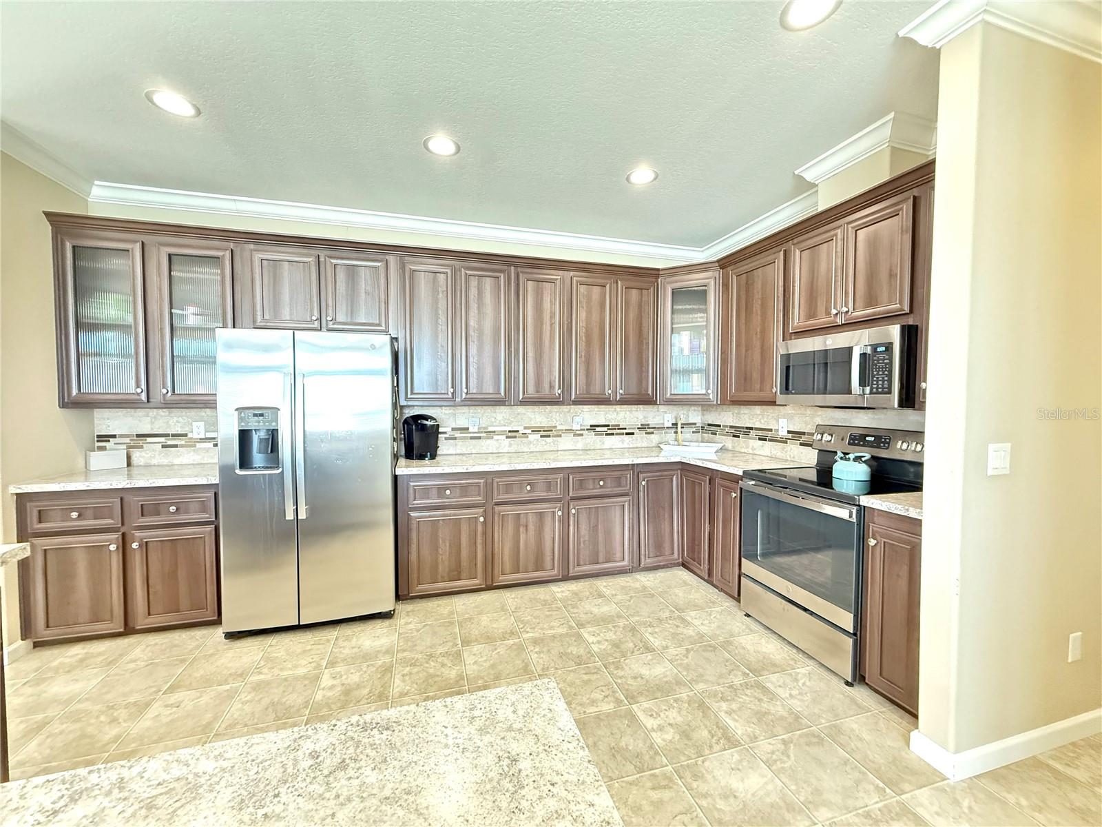 Image 18 of 30 For 8442 Castle Garden Road