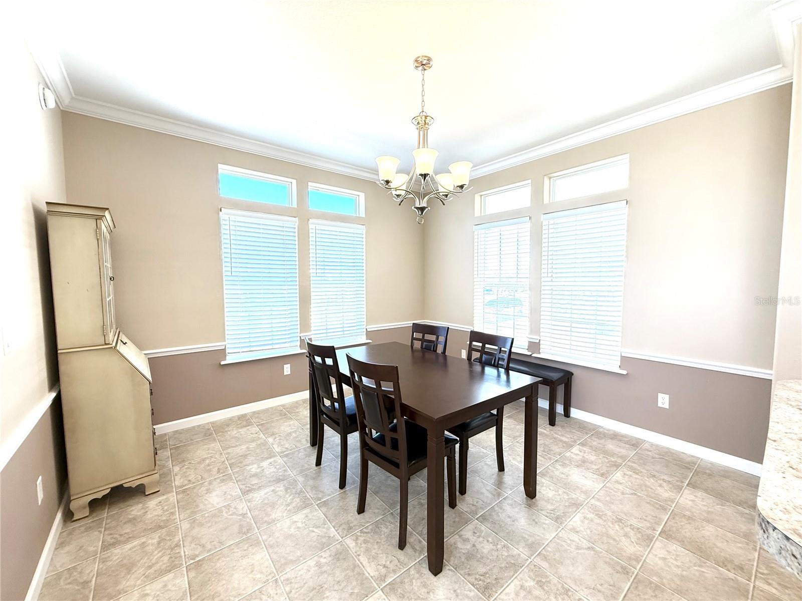 Image 20 of 30 For 8442 Castle Garden Road