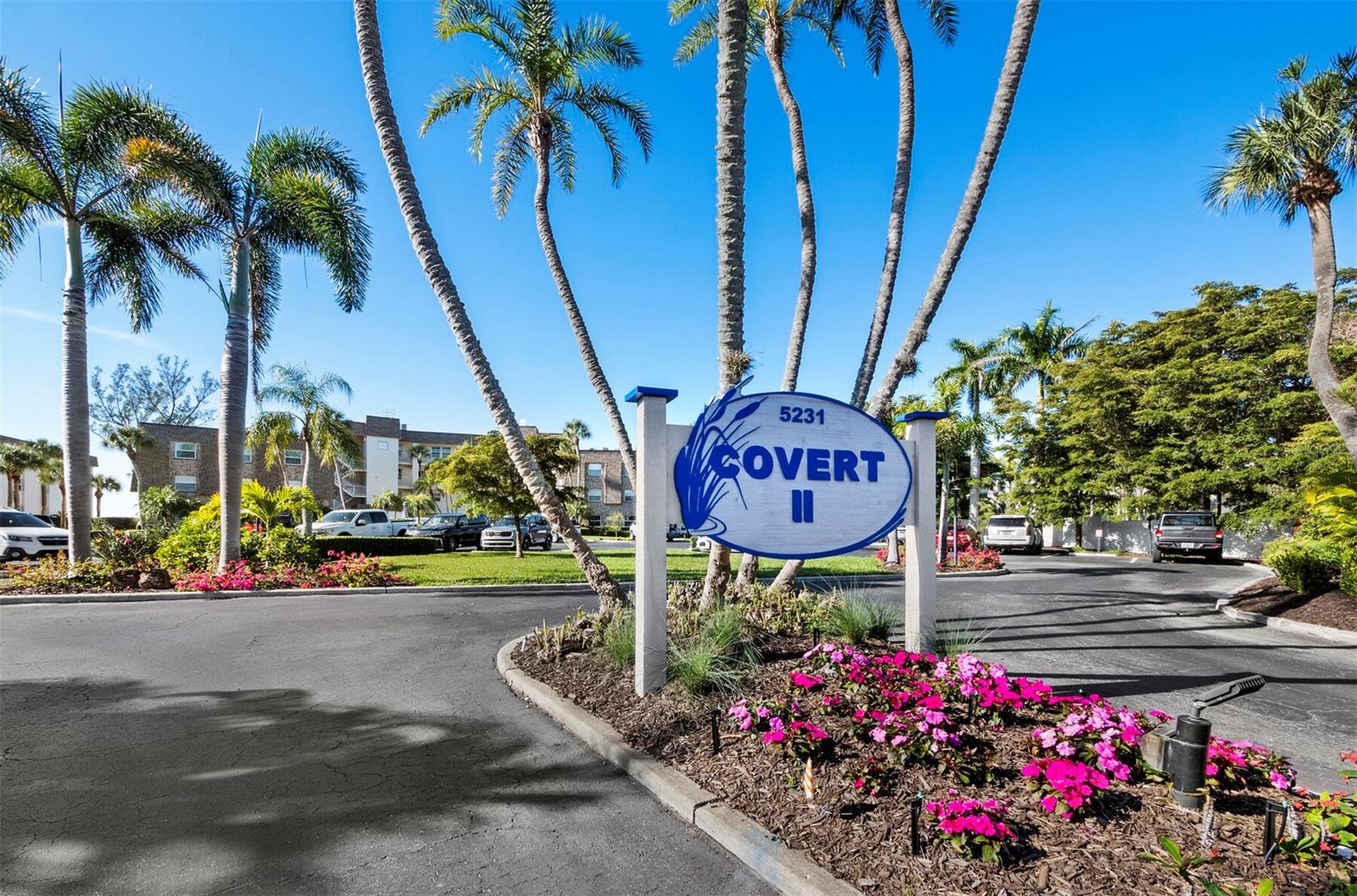 Image 2 of 48 For 5231 Gulf Of Mexico Drive 104