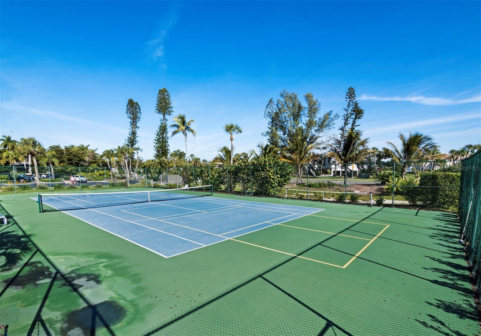 Image 36 of 48 For 5231 Gulf Of Mexico Drive 104