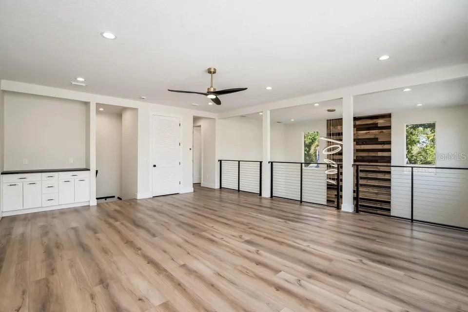 Image 31 of 95 For 2475 Bay Street