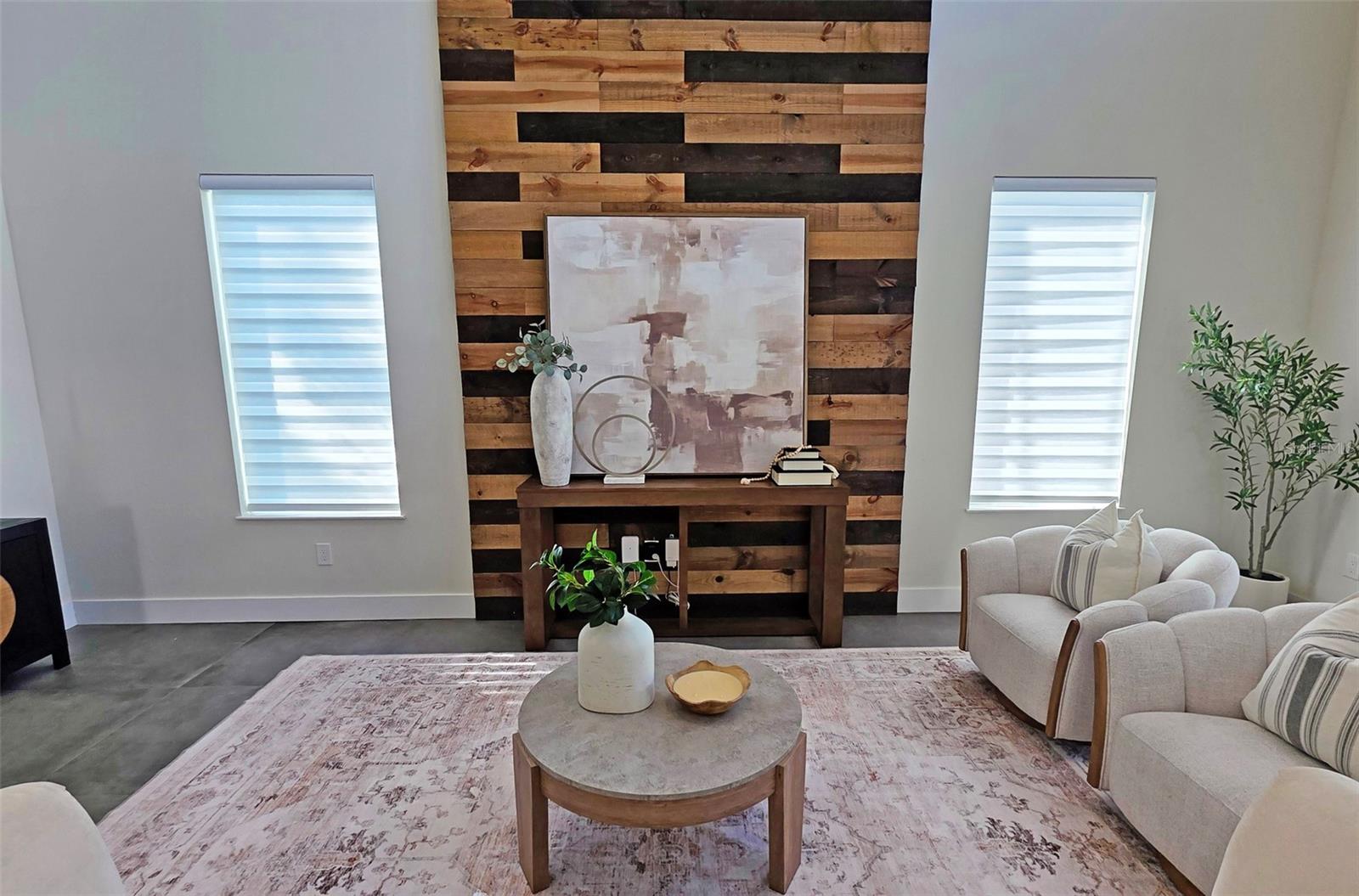 Image 5 of 95 For 2475 Bay Street