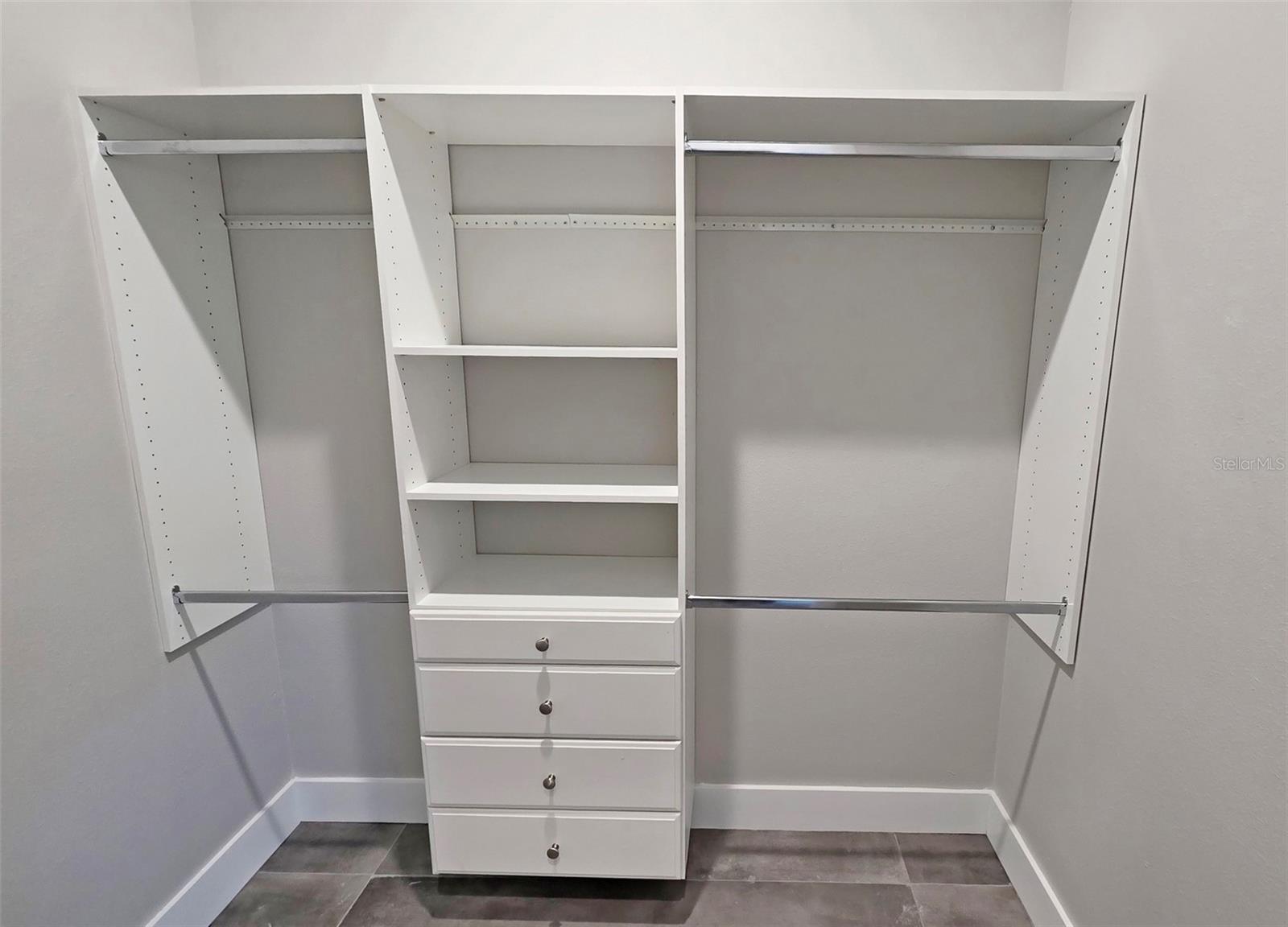 Image 51 of 95 For 2475 Bay Street