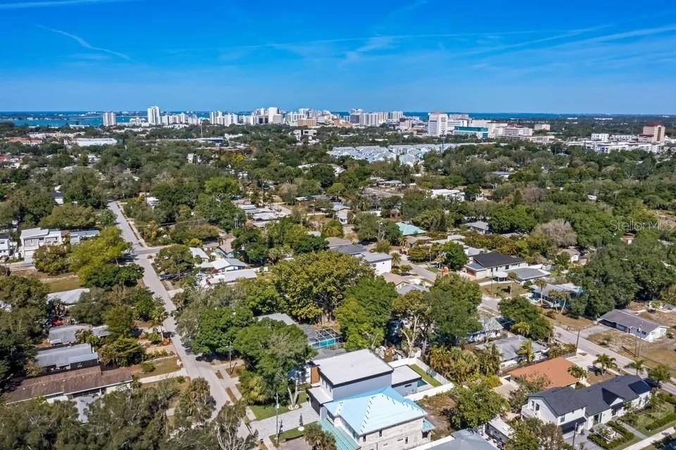 Image 84 of 95 For 2475 Bay Street