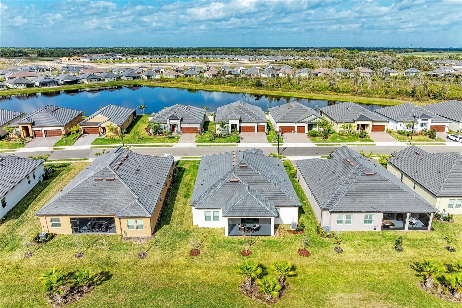 Image 5 of 89 For 12208 Violet Jasper Drive