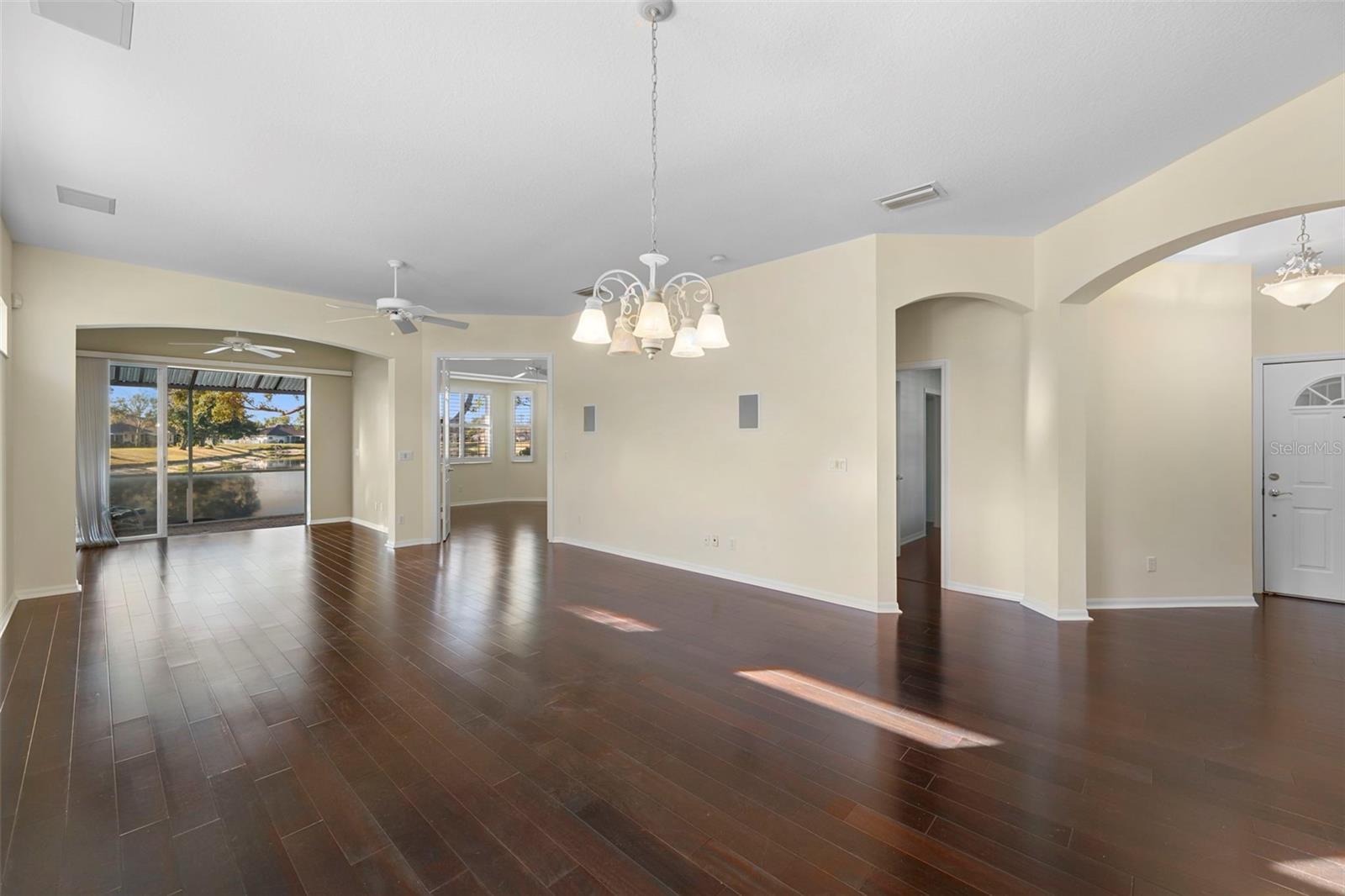 Image 16 of 76 For 2081 Lynx Run