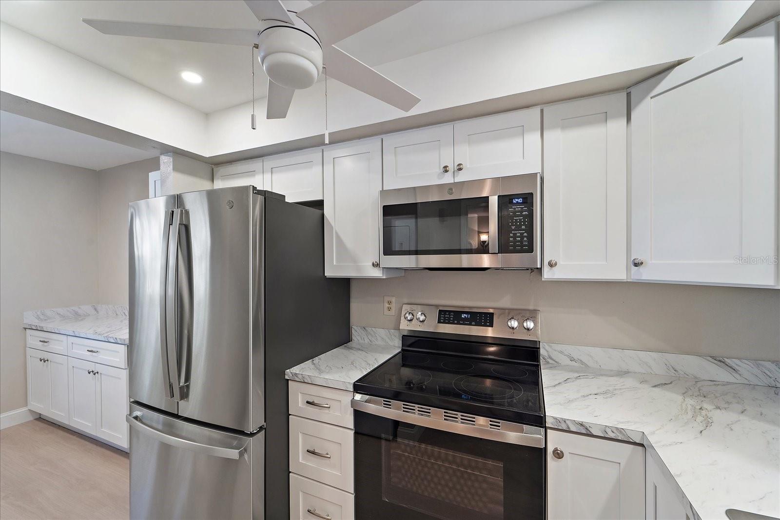 Image 11 of 36 For 7860 Palm Aire Lane 104