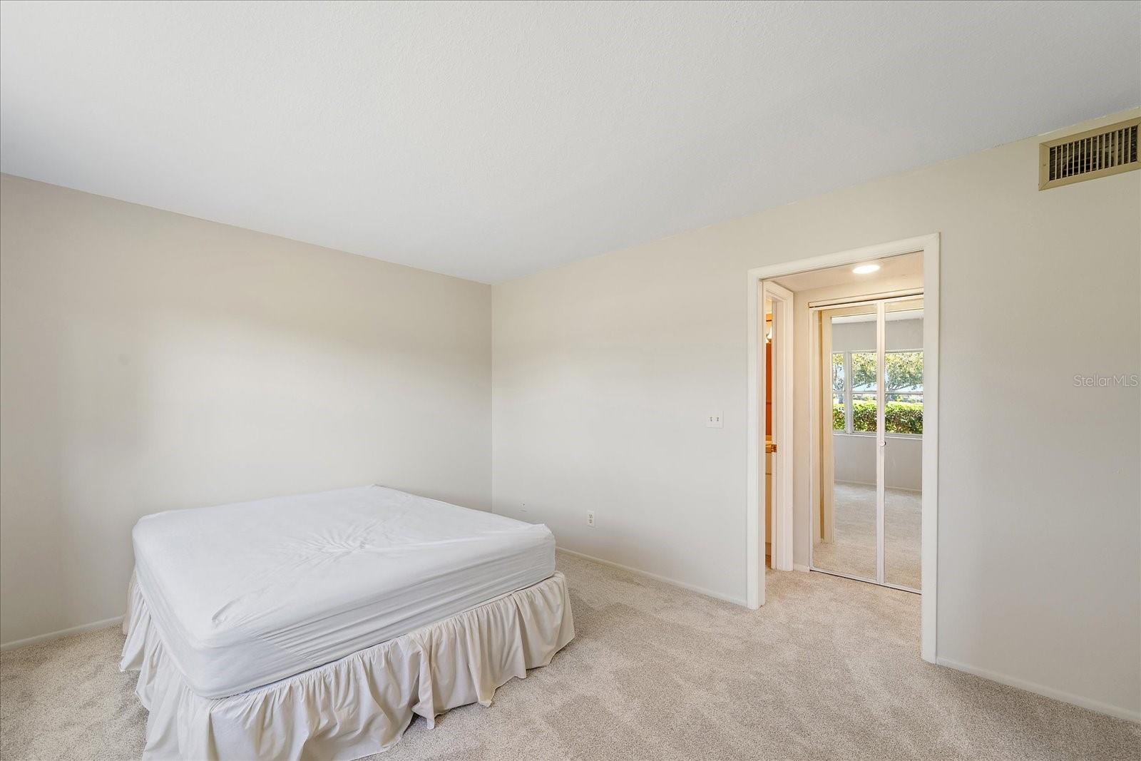 Image 19 of 36 For 7860 Palm Aire Lane 104