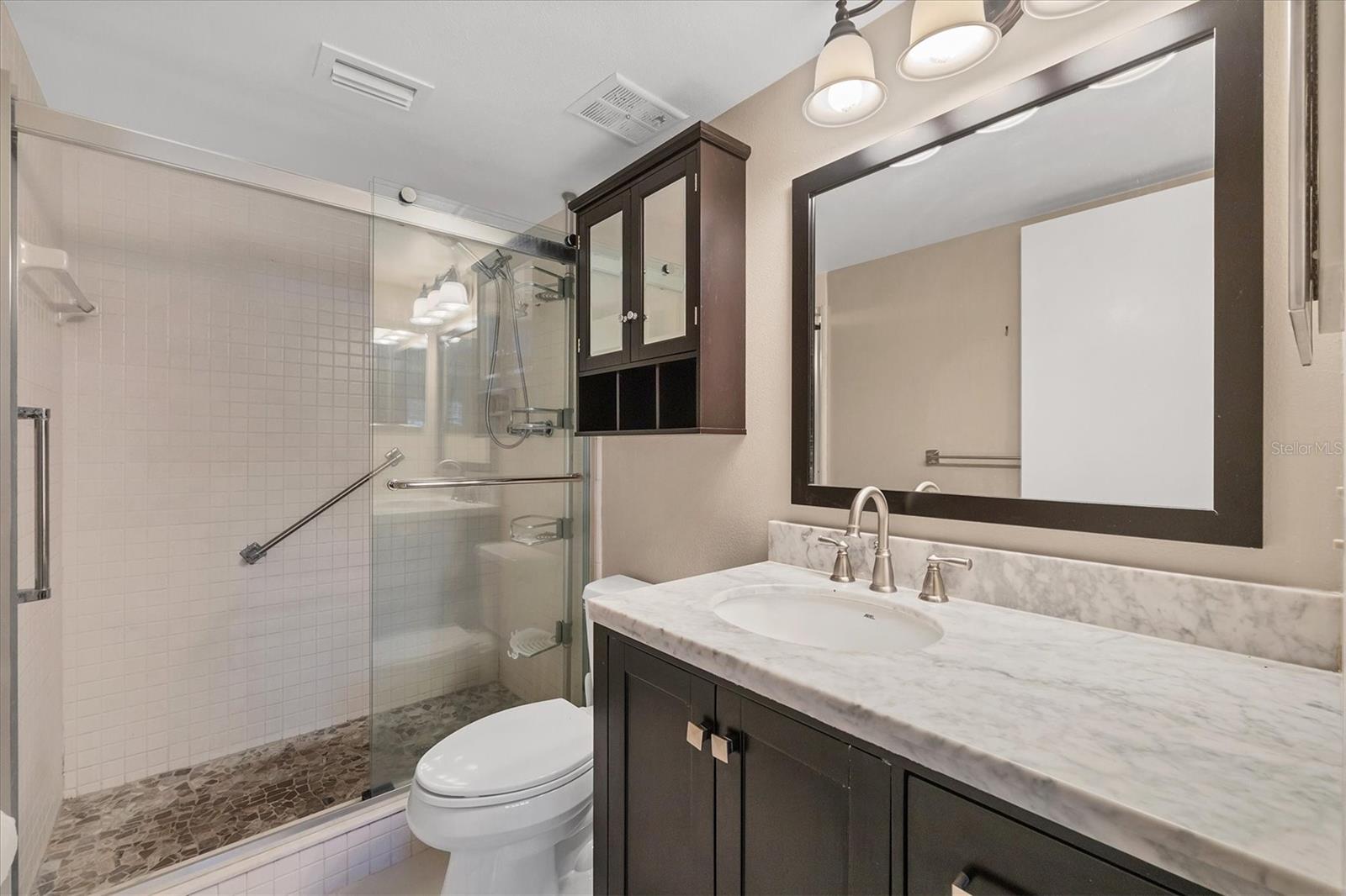 Image 20 of 57 For 3820 Ironwood Lane 106i