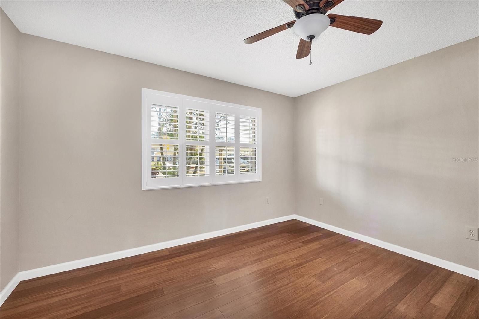 Image 21 of 57 For 3820 Ironwood Lane 106i