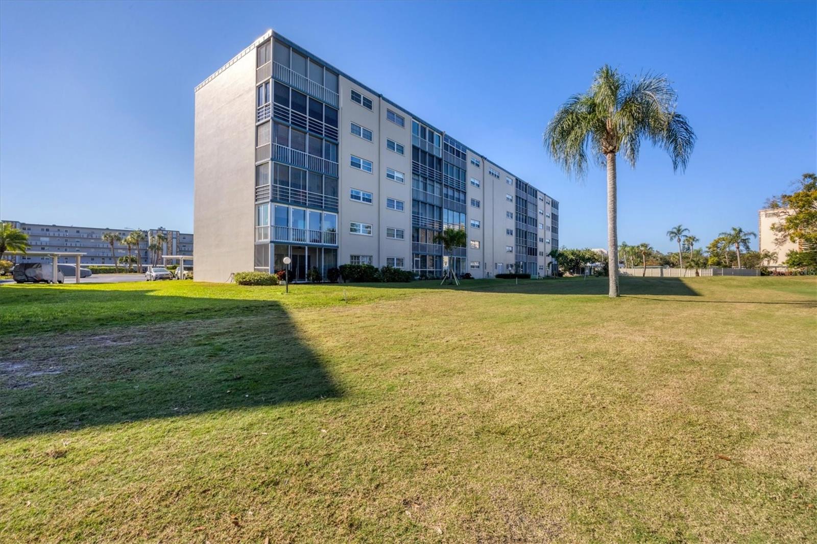 Image 32 of 57 For 3820 Ironwood Lane 106i