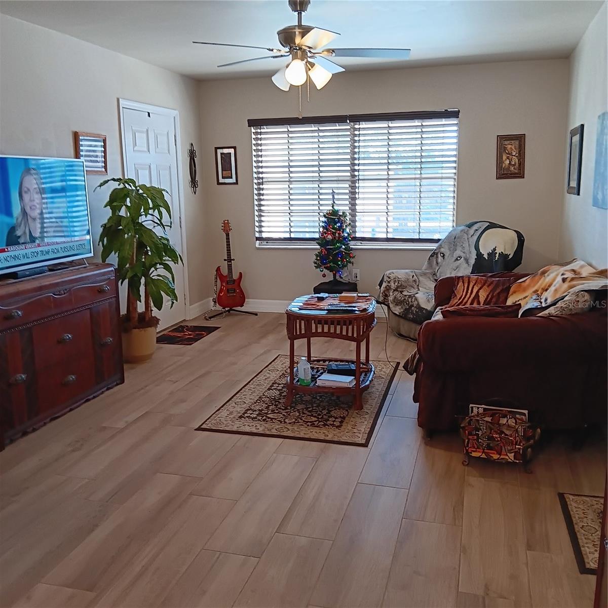 Image 11 of 29 For 4158 Tamiami Trail R8