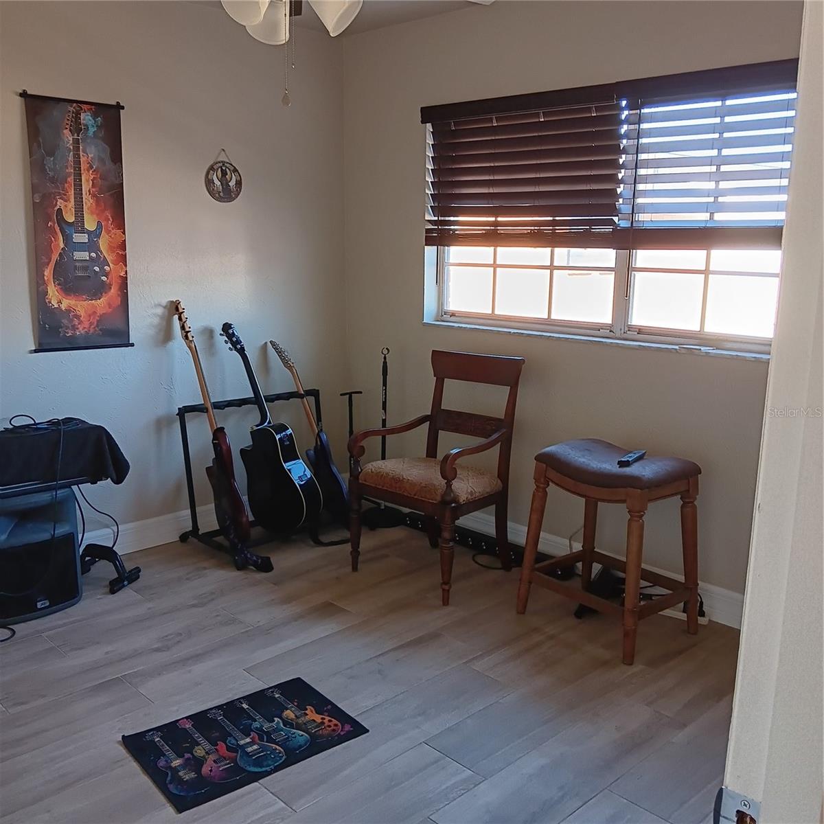 Image 12 of 29 For 4158 Tamiami Trail R8