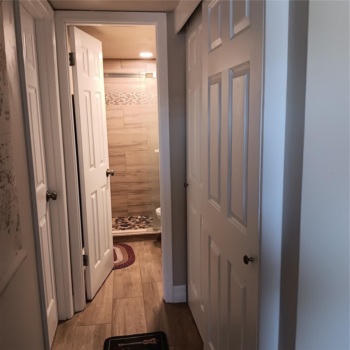 Image 20 of 29 For 4158 Tamiami Trail R8